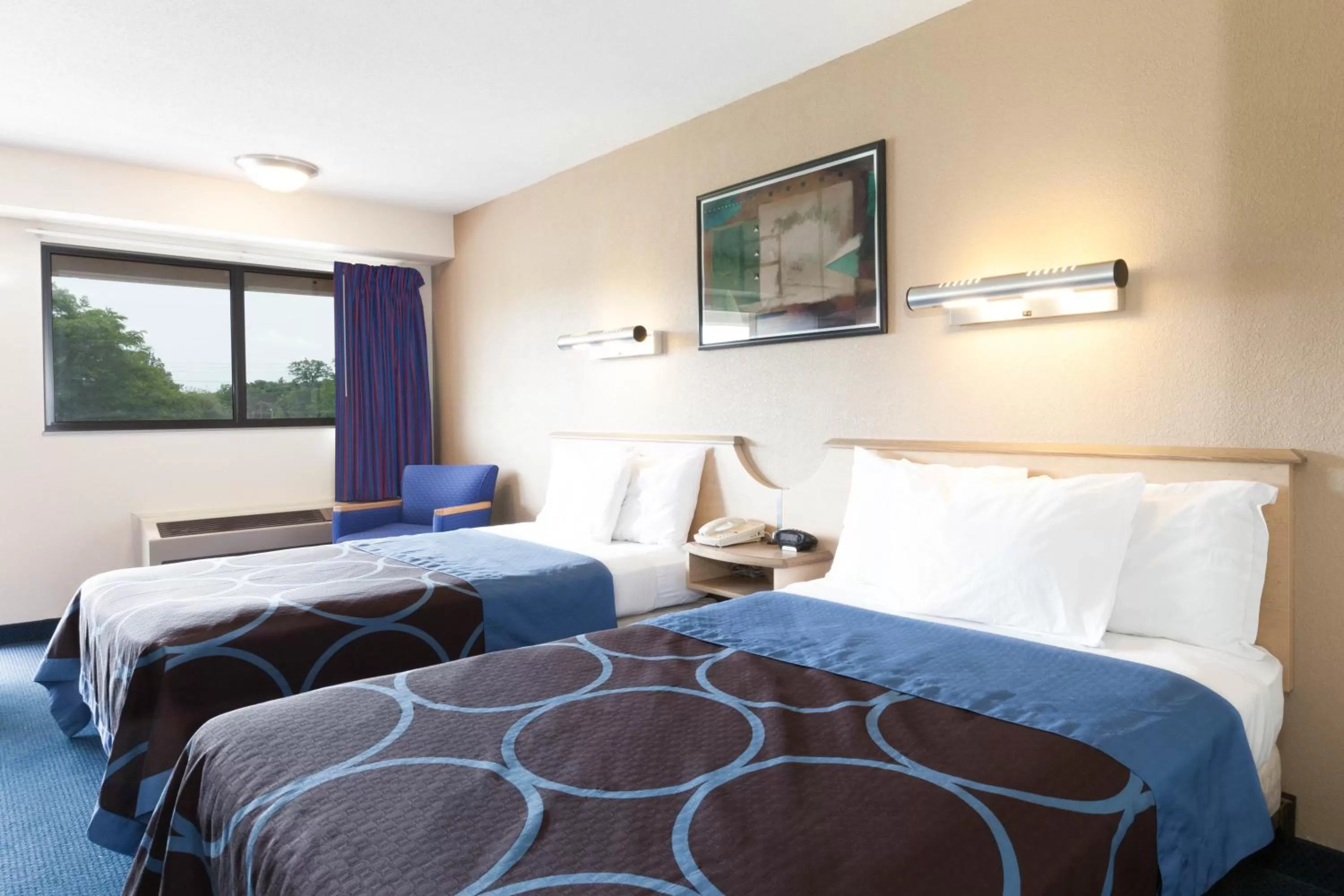 Business Double Room with Two Double Beds - Smoking in Days Inn by Wyndham Monmouth Junction-S Brunswick-Princeton