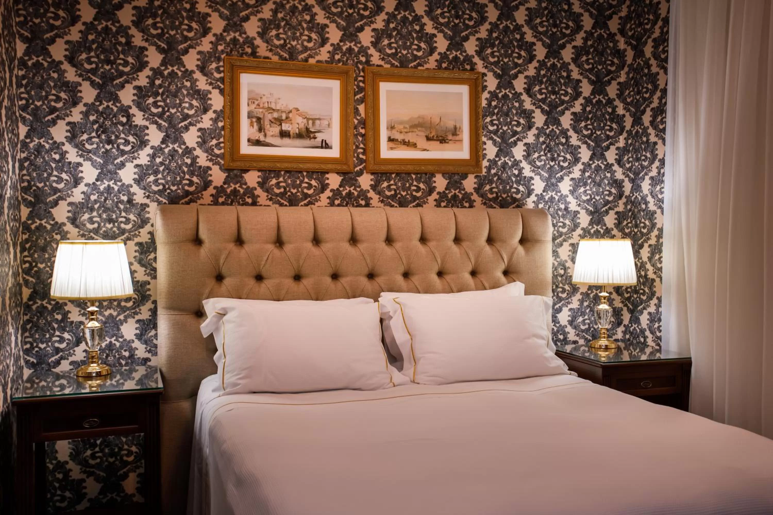 King Suite in Sofistic Hotel