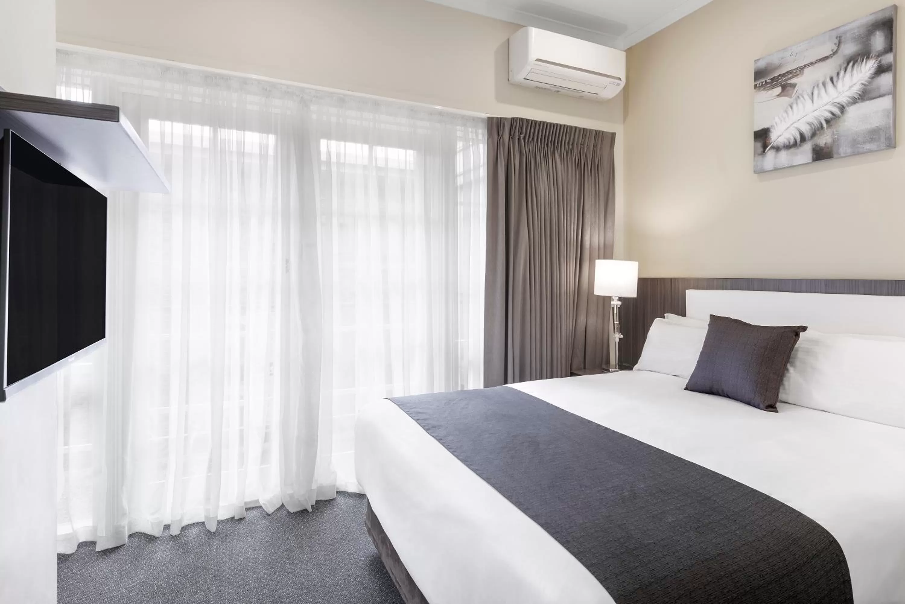 Deluxe Two-Bedroom Family Suite (Located Upstairs) in Quality Hotel Melbourne Airport