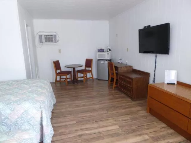 2 Queen Pet Guest in Swell Motel