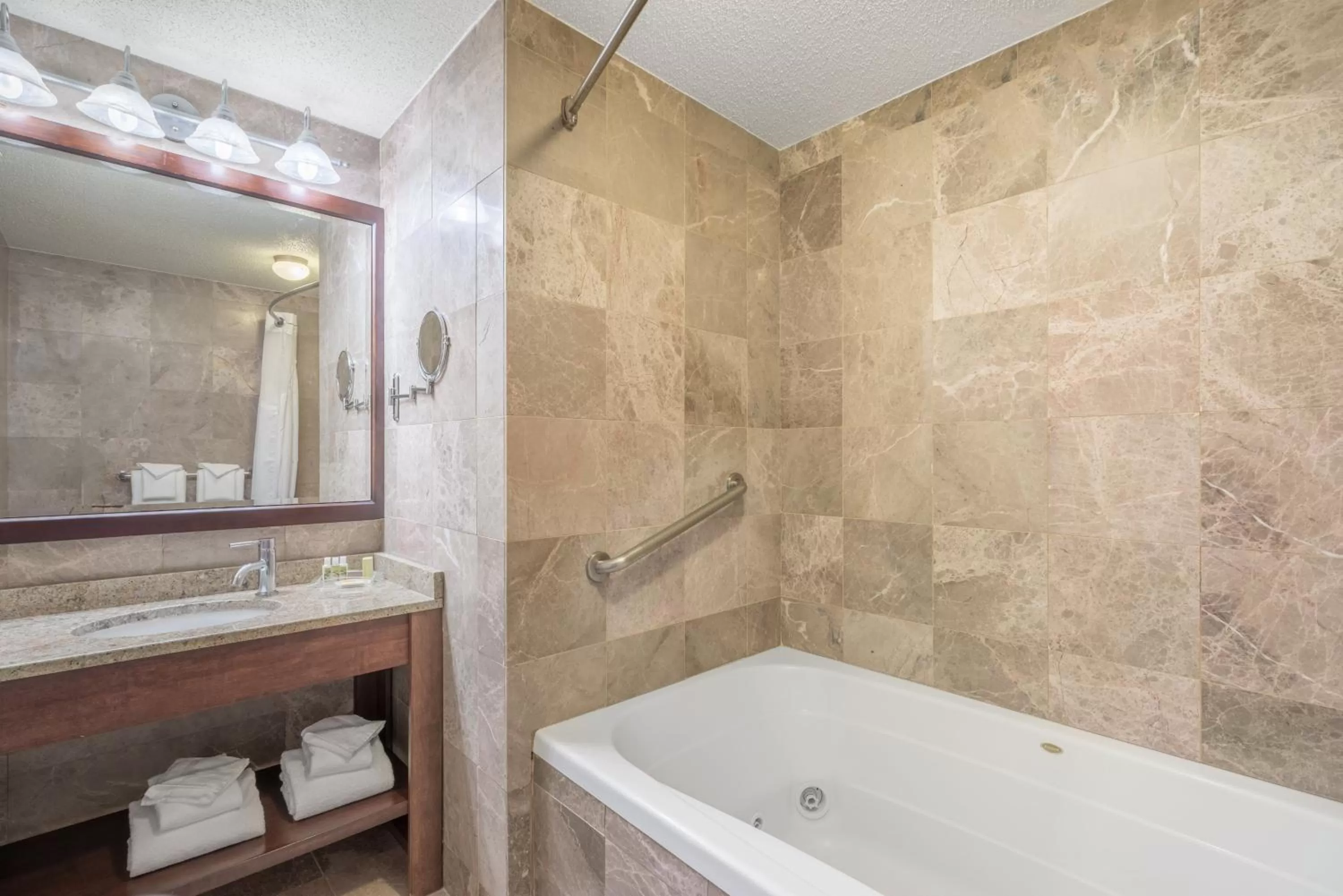 King Room with Jetted Tub in Holiday Inn Cape Cod - Hyannis by IHG