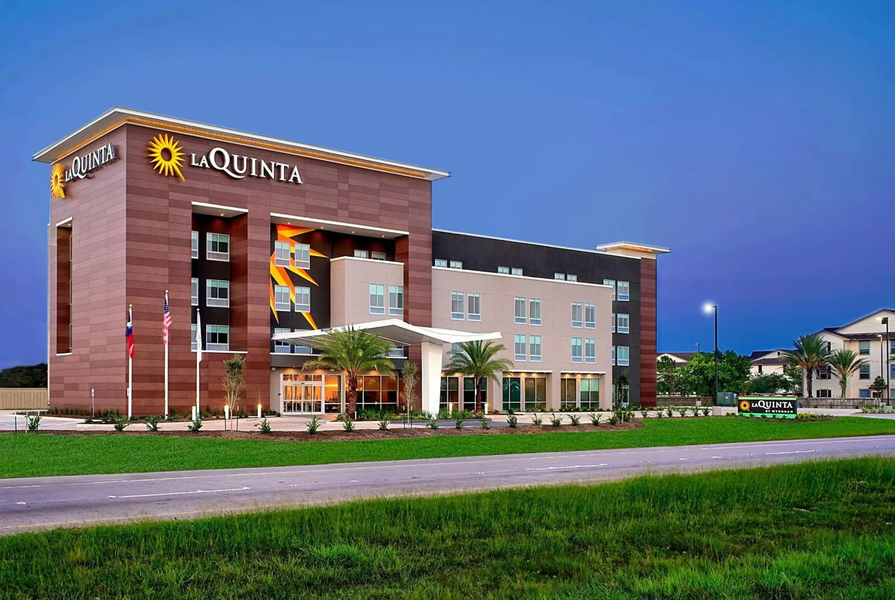La Quinta Inn & Suites by Wyndham Texas City I 45 La Quinta Inn & Suites by Wyndham Texas City I 45