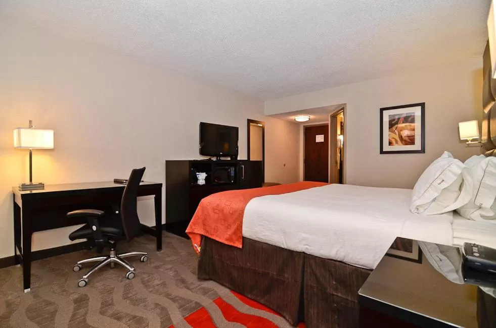 Holiday Inn Express Burlington by IHG
