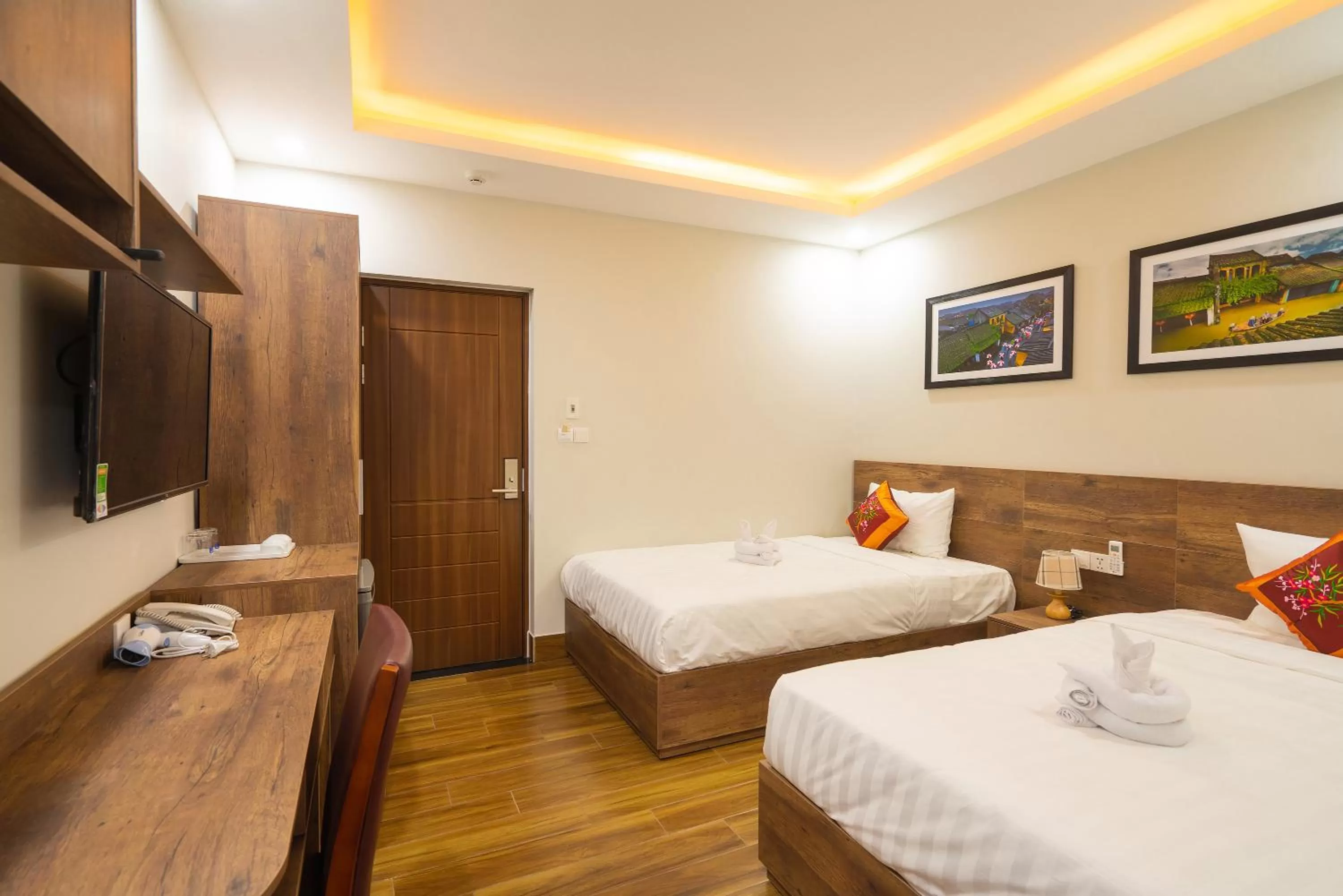 SUPERIOR DOUBLE OR TWIN ROOM WITH BALCONY in The Lit Villa Hoi An