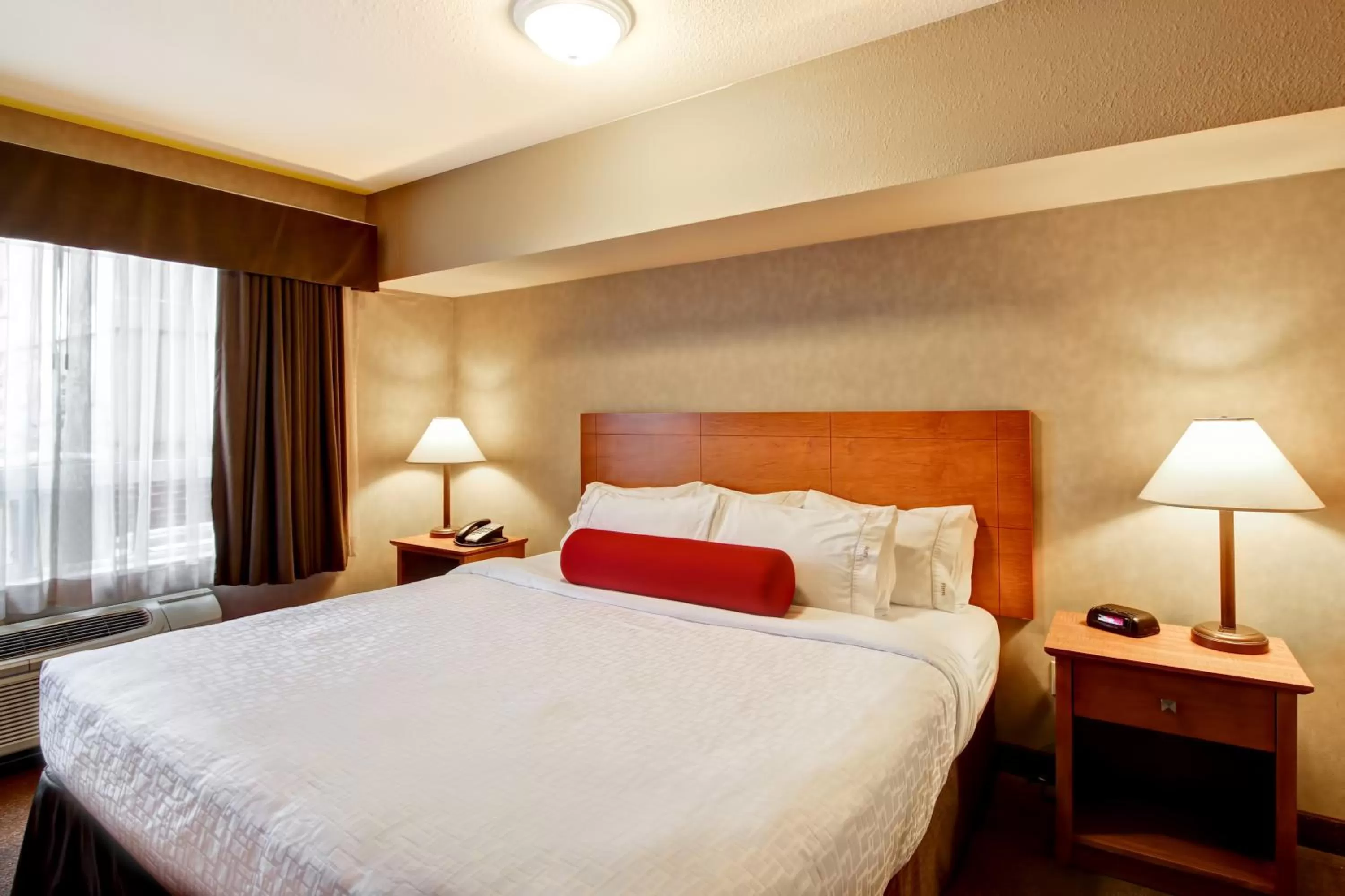 King Room - Non-Smoking in Ramada by Wyndham Ponoka