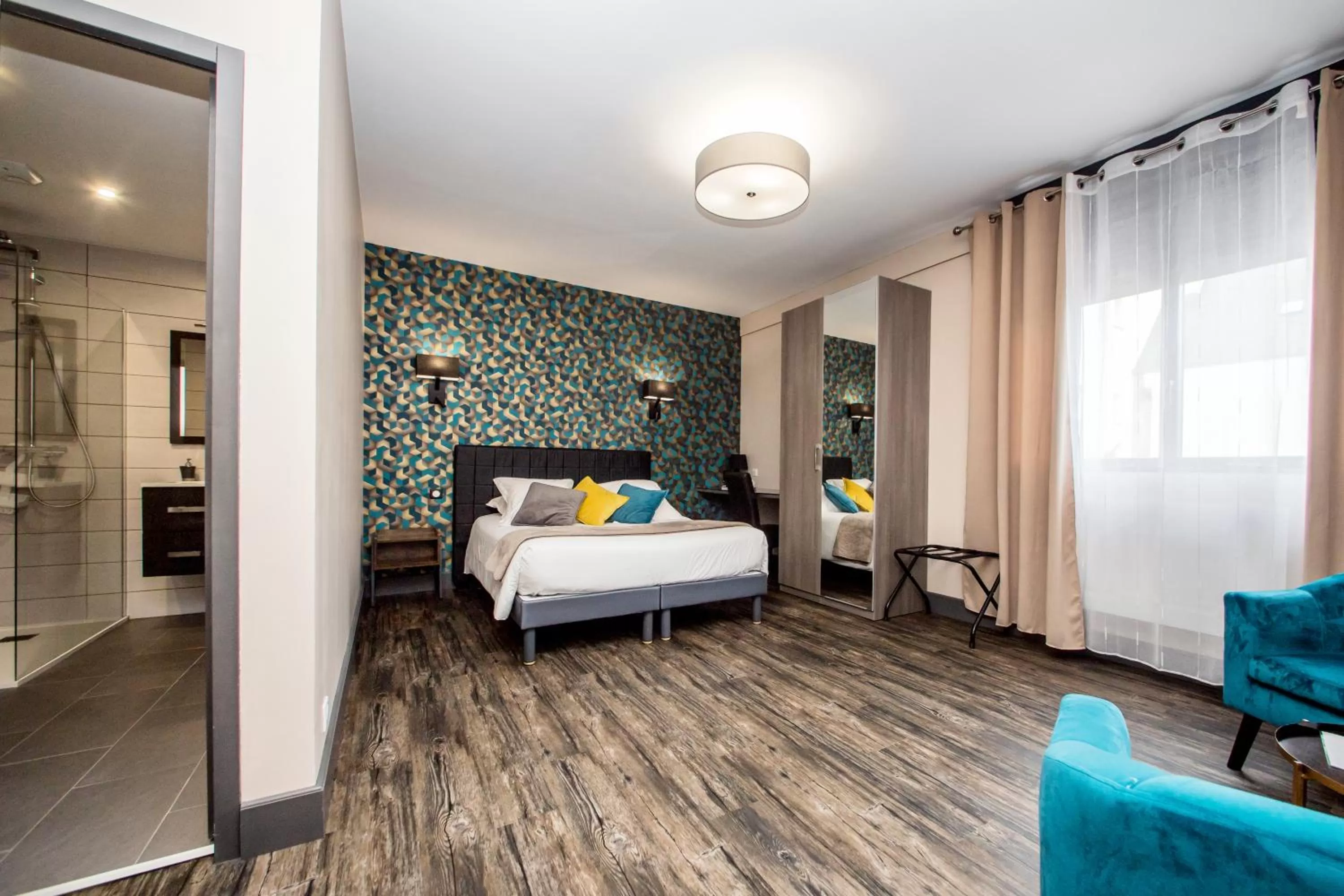 Superior Double Room in The Originals Boutique, Hôtel de La Baie de Morlaix