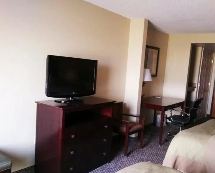 Queen Room with Two Queen Beds - Non-Smoking in Wingate by Wyndham Dayton - Fairborn