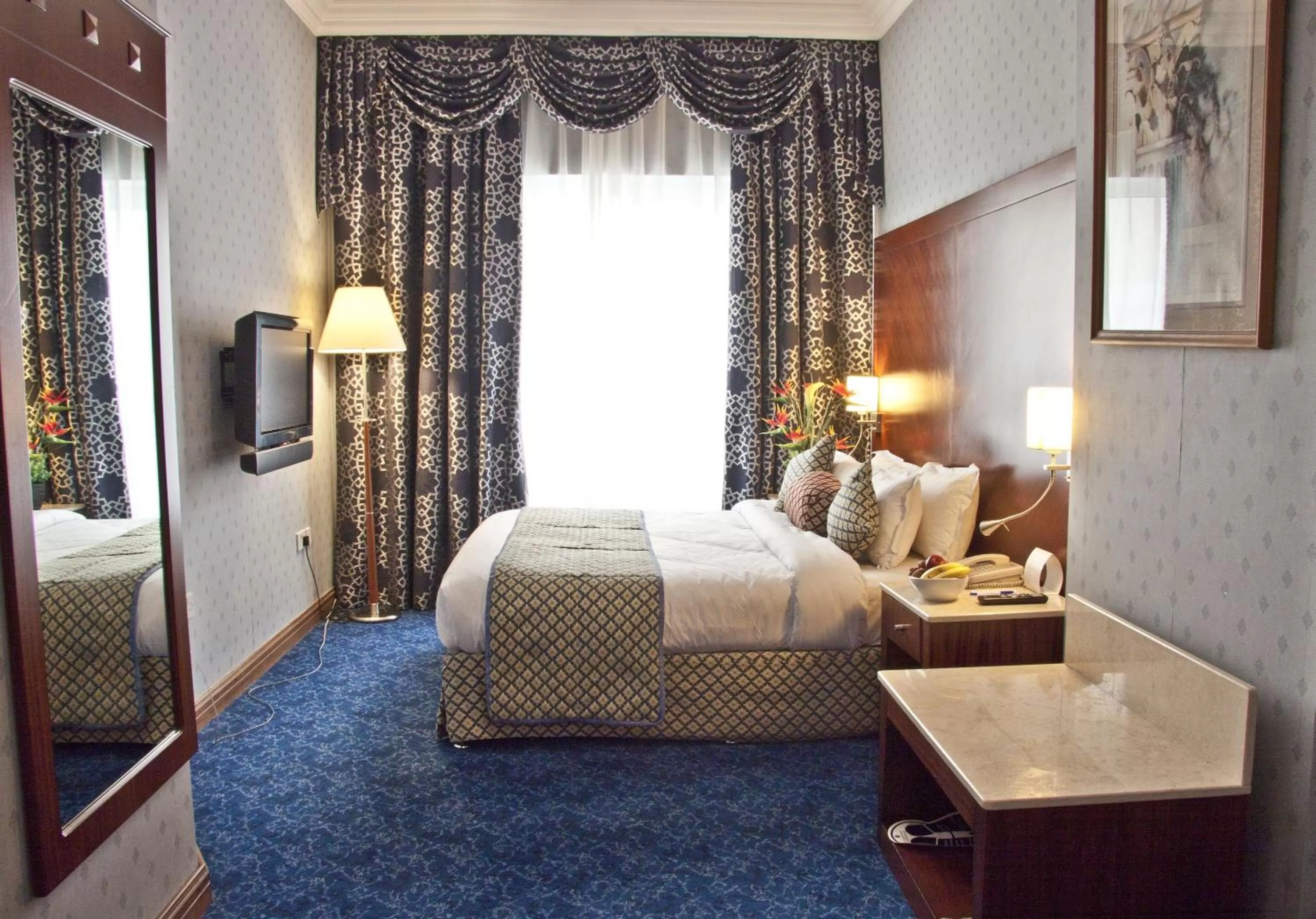 Executive Suite in Regent Palace Hotel