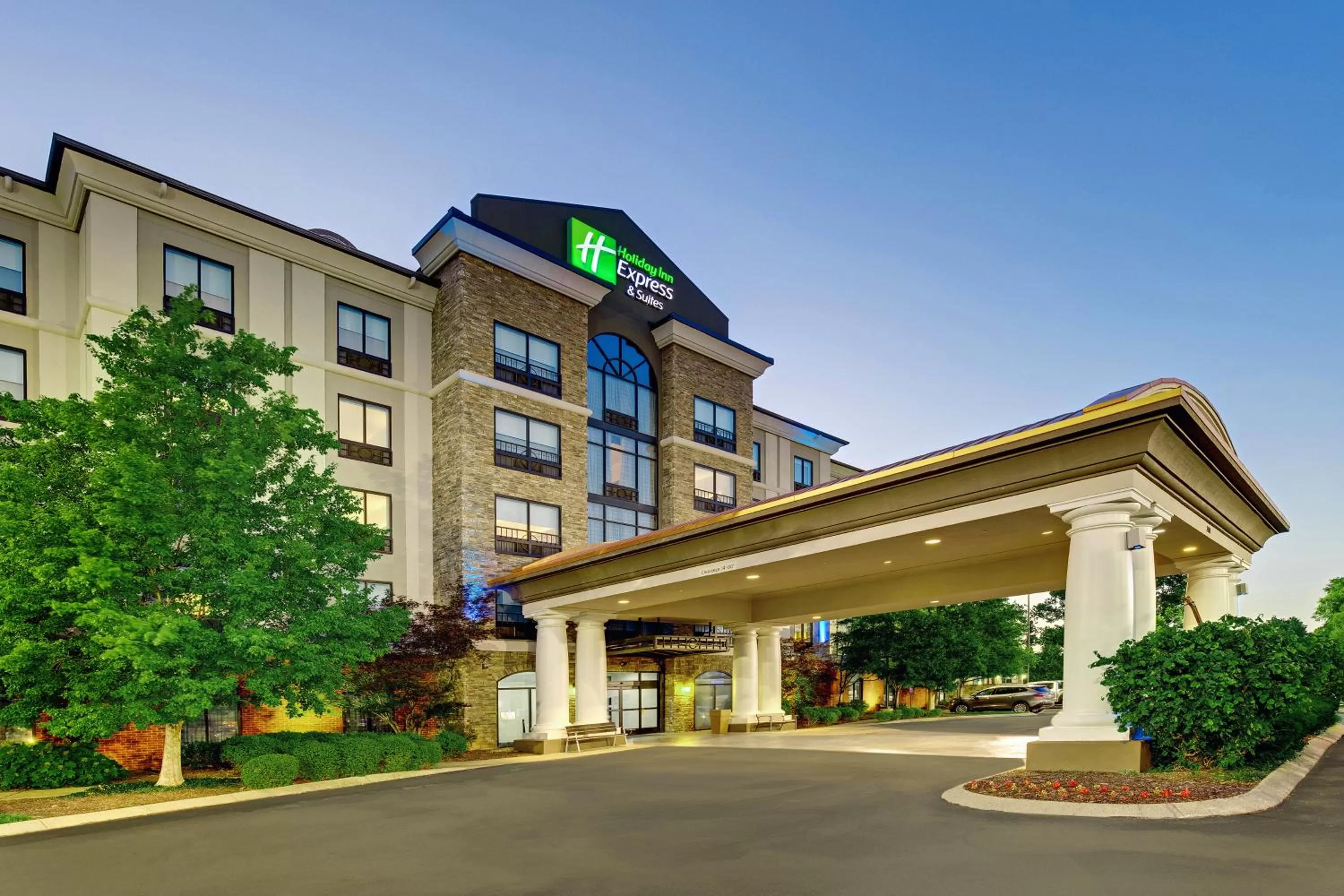 Holiday Inn Express Nashville-Opryland by IHG