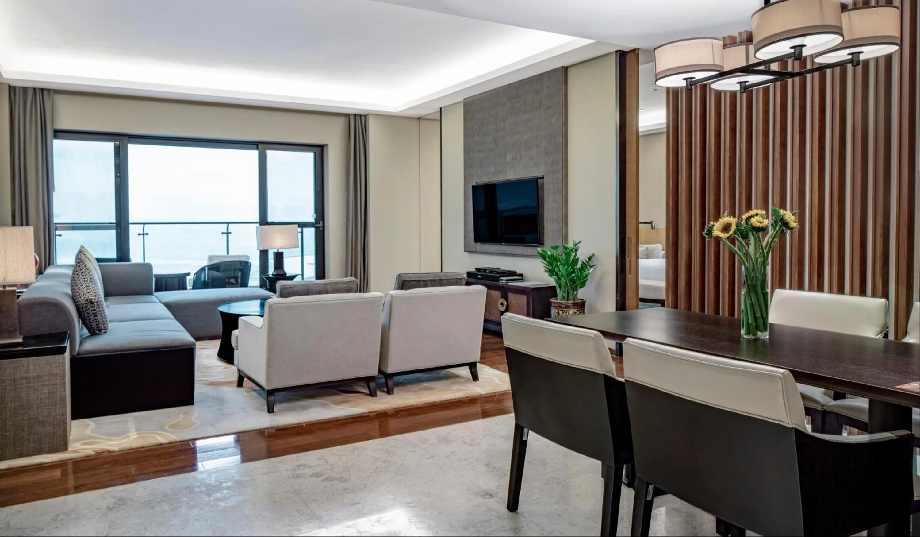 Family Connecting Suite in Hyatt Regency Xi'an