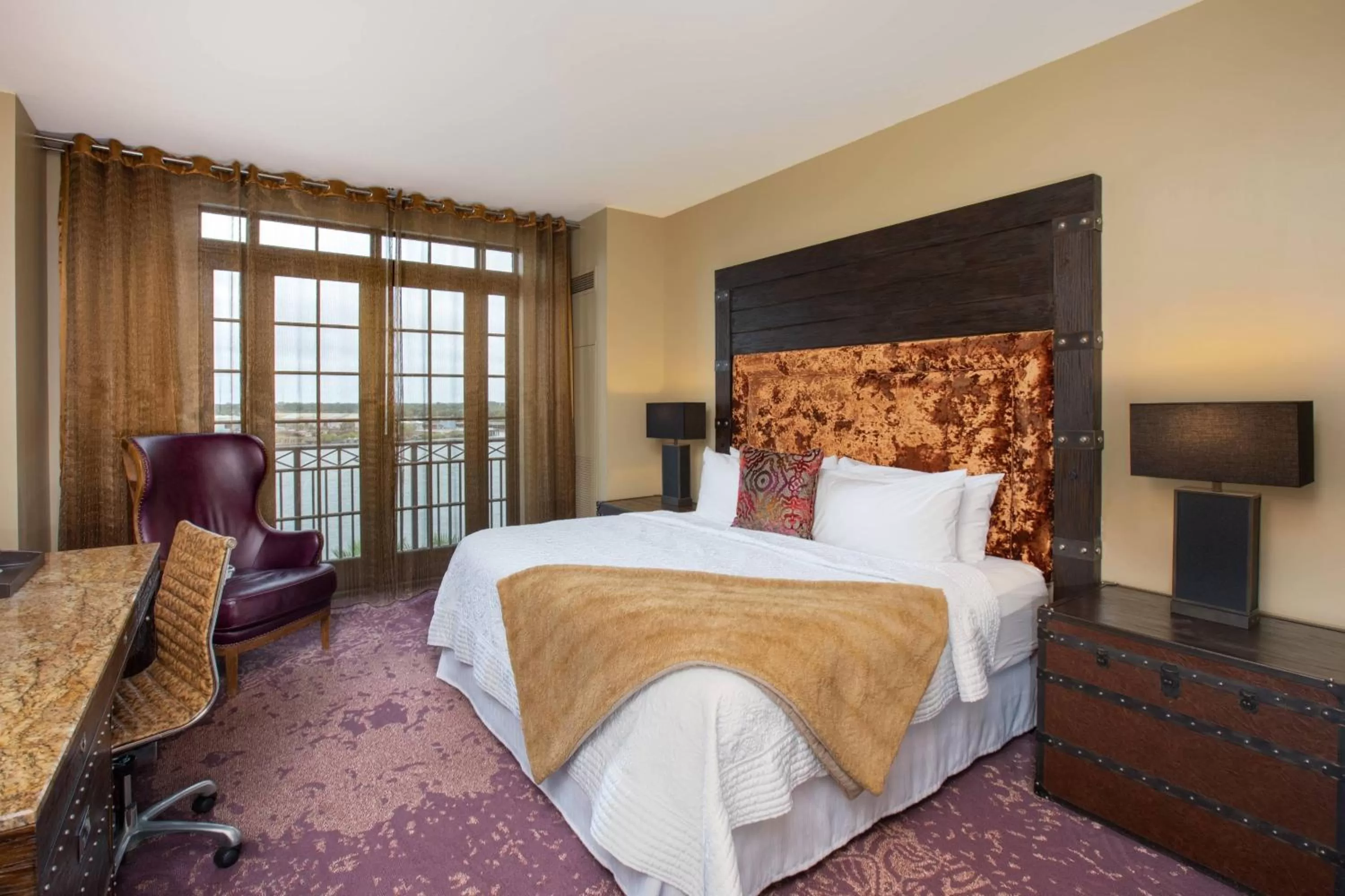 King with River View in The Bohemian Hotel Savannah Riverfront, Autograph Collection