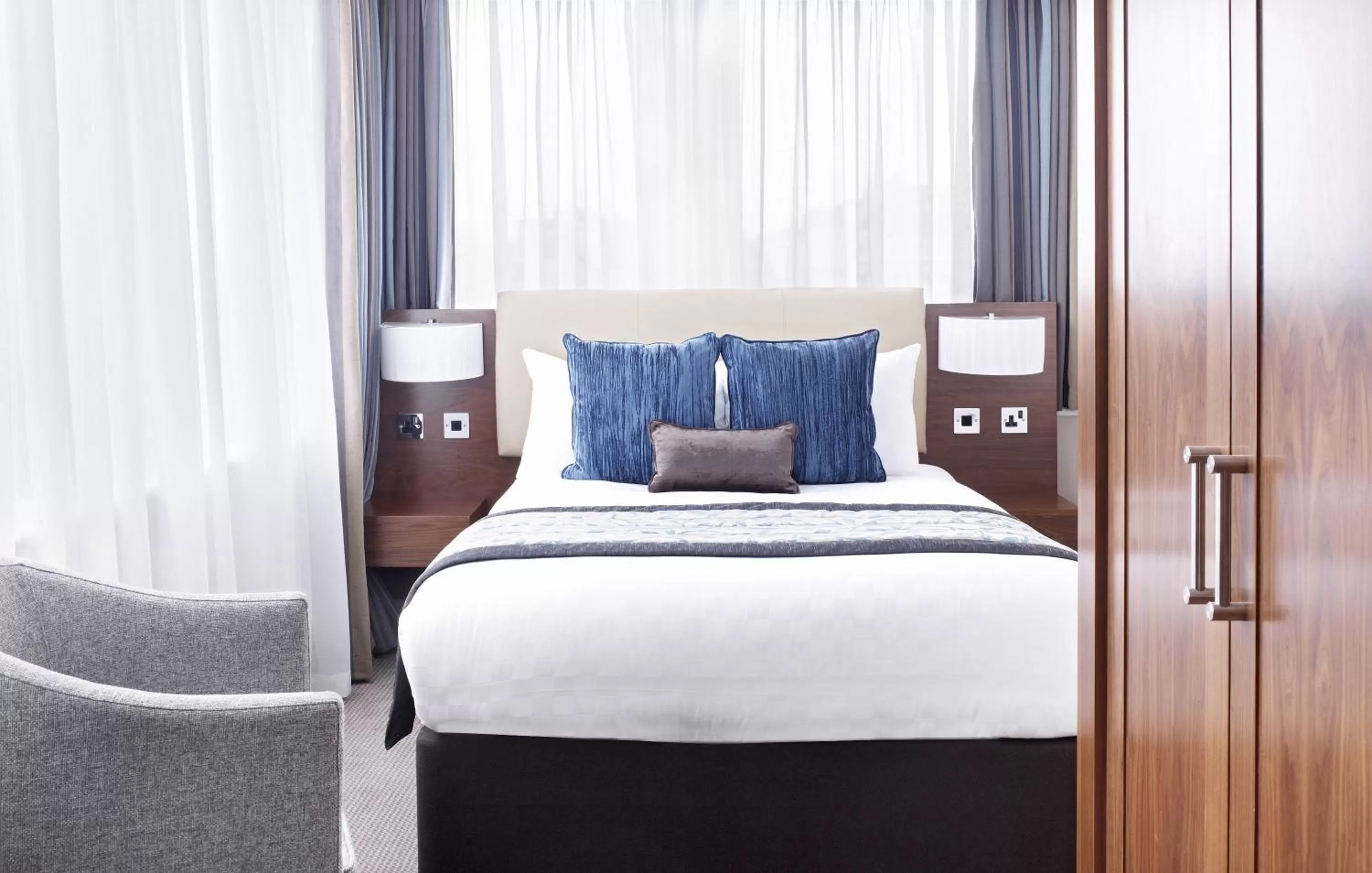 Standard Double Room in Thistle Trafalgar - Leicester Square