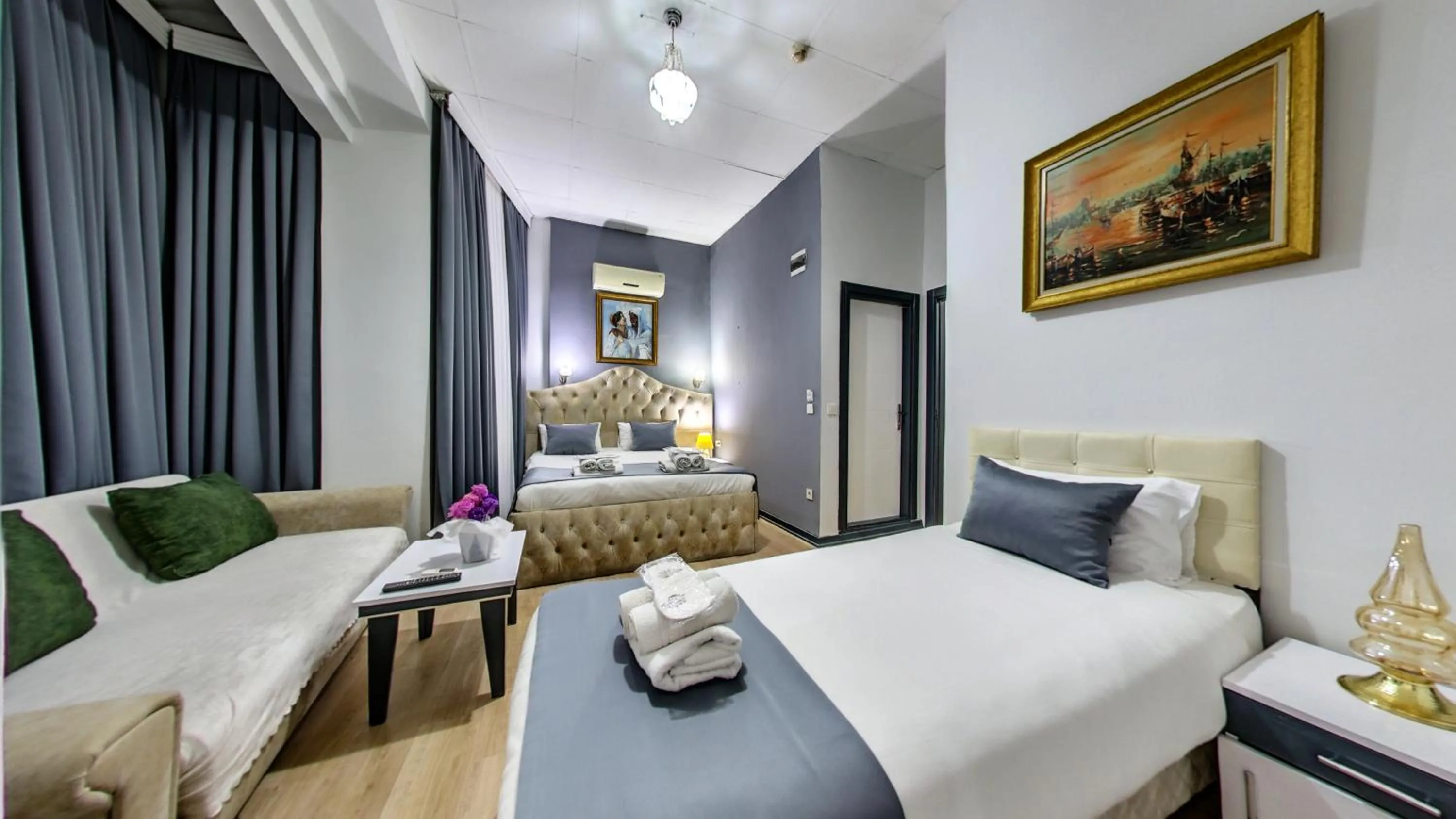 Deluxe Queen Suite in Hotel Mara İstanbul