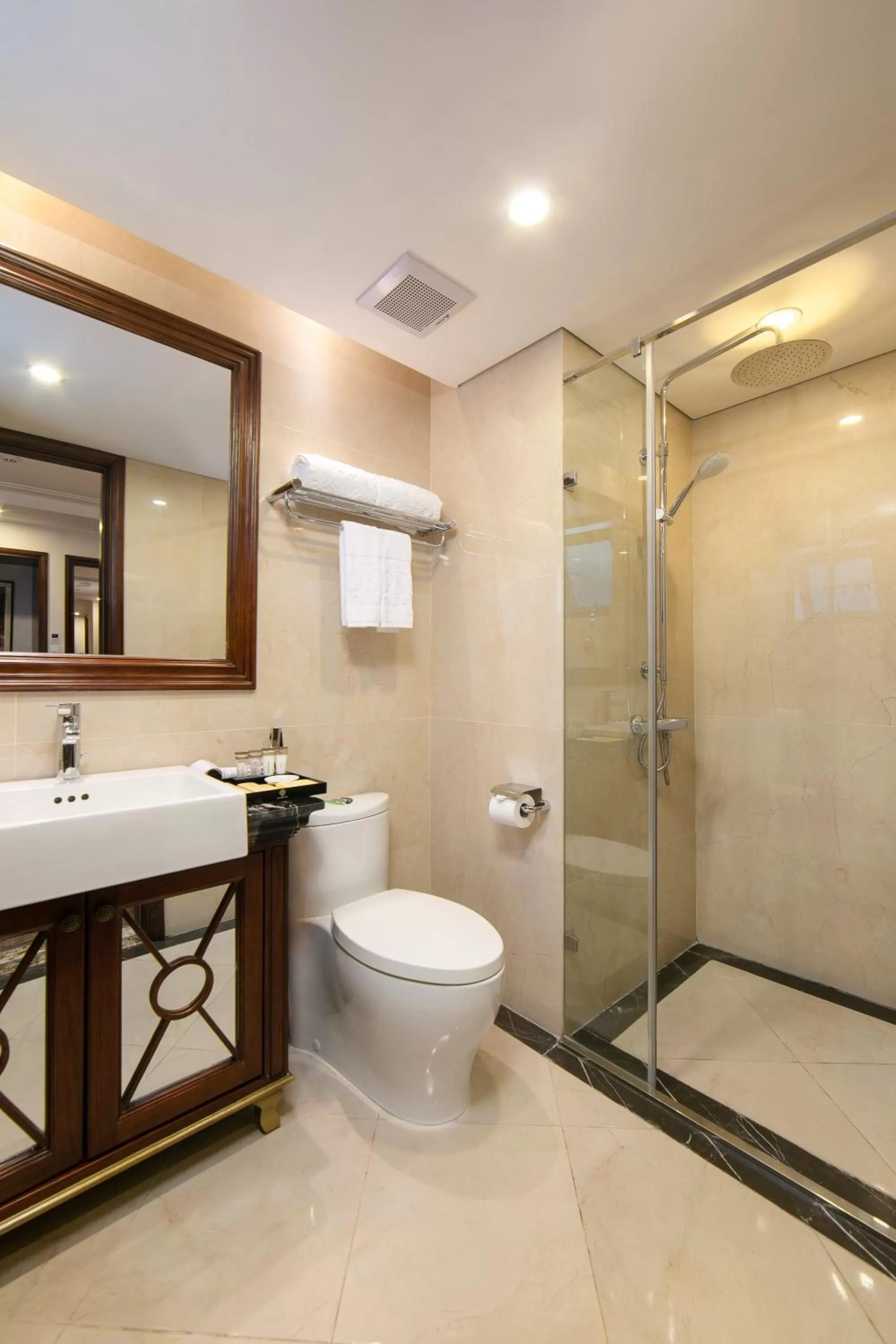 Executive Suite in Rex Hanoi Hotel
