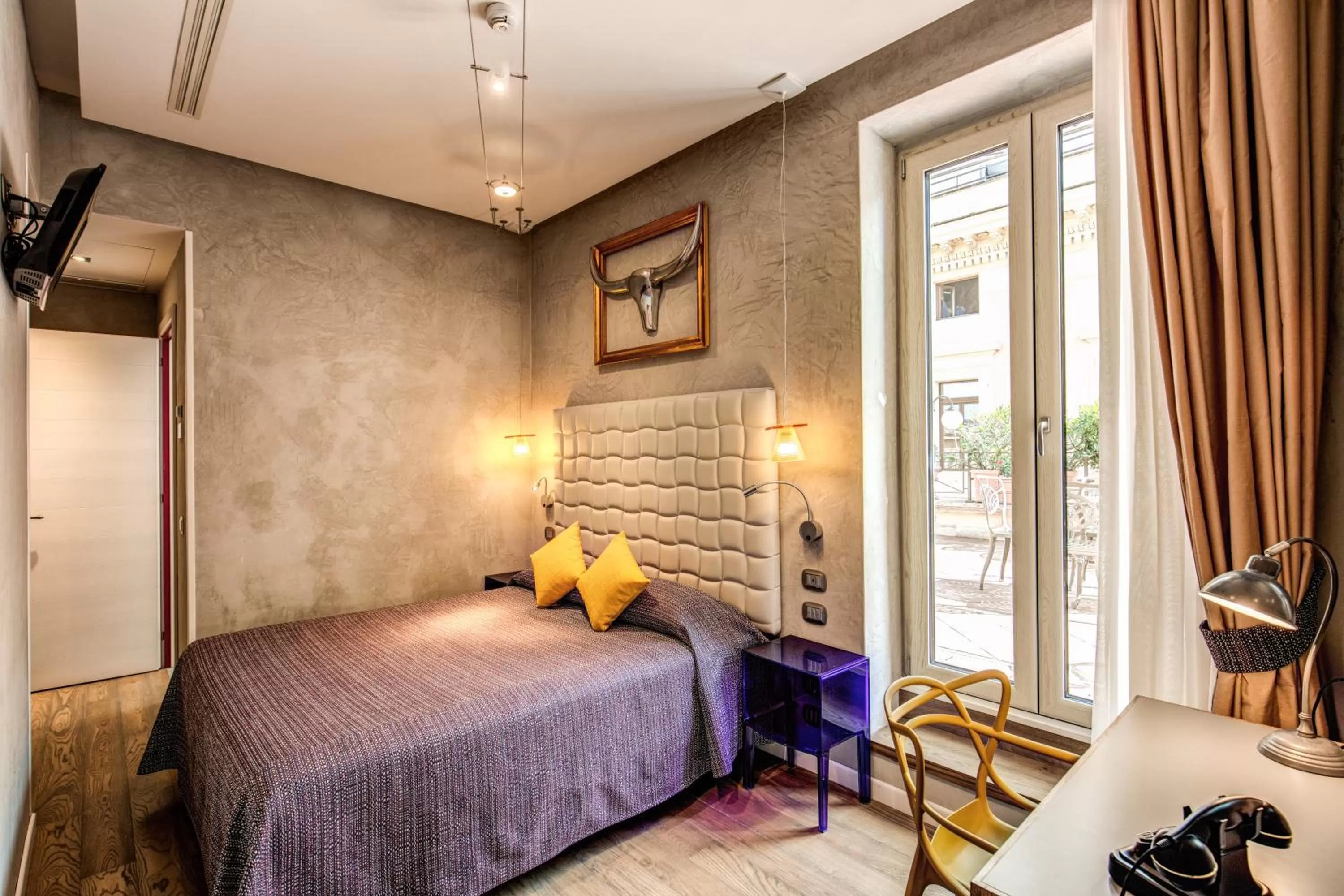 Double or Twin Room with City View in Parlamento Boutique Hotel