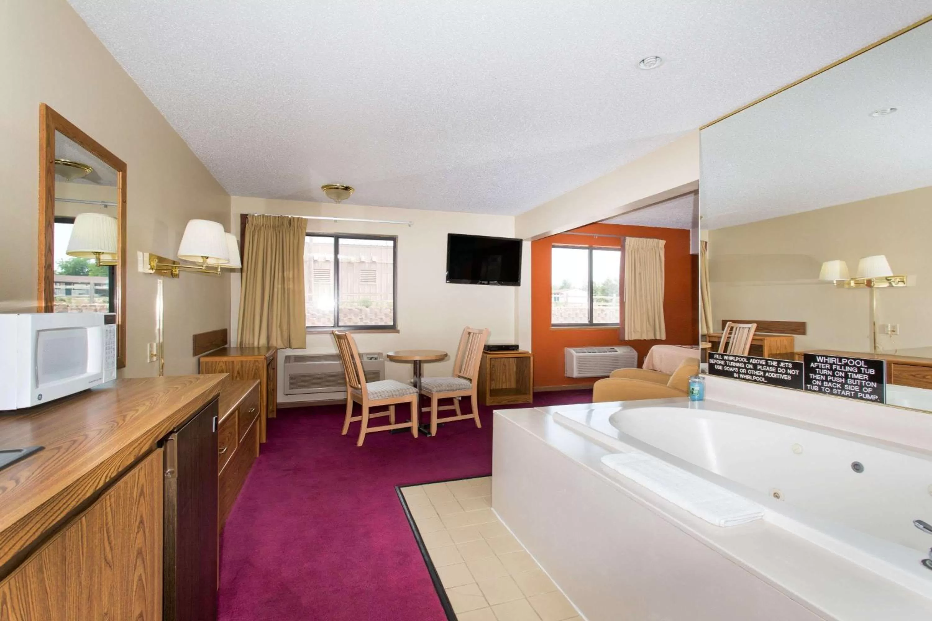 King Studio Suite - Non-Smoking in Super 8 by Wyndham Chadron NE