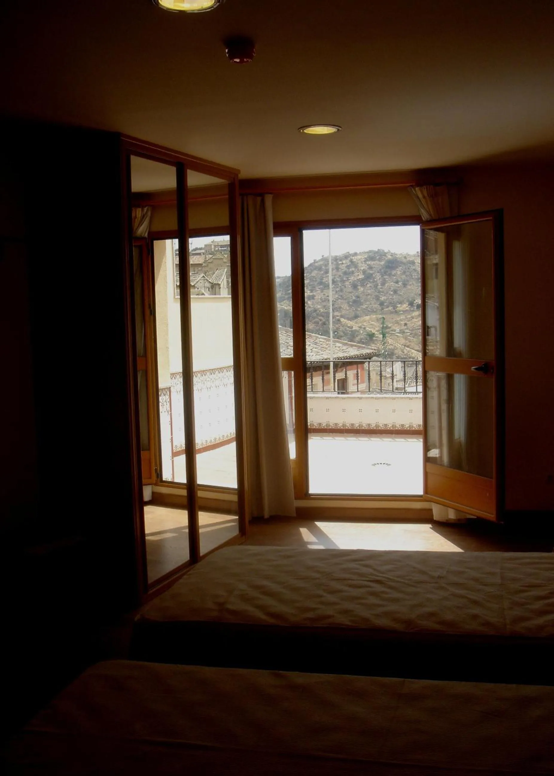 Superior Twin Room with City View in Eurico