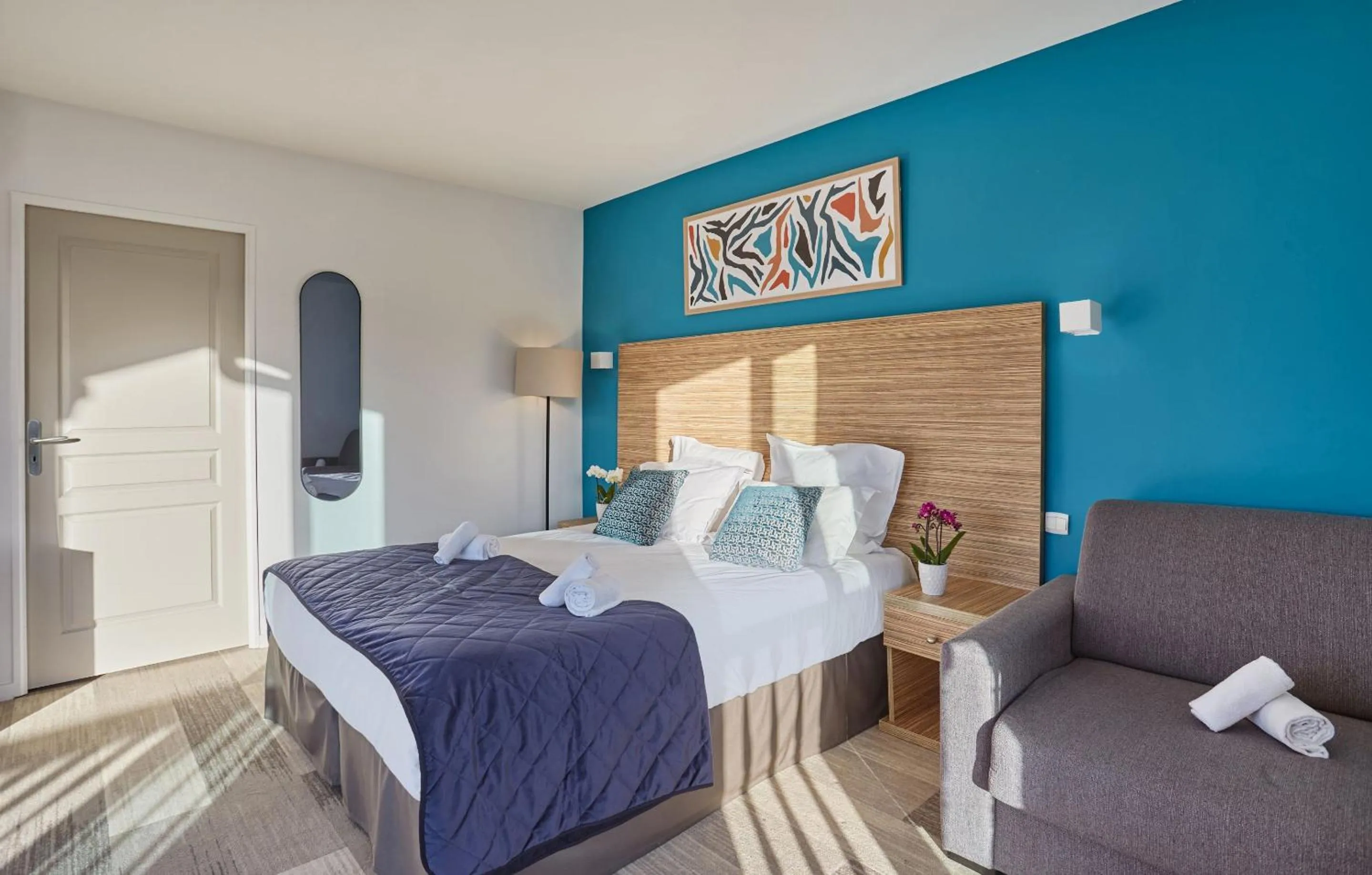 Triple Room with Sea View in Hôtel Erromardie by Odalys