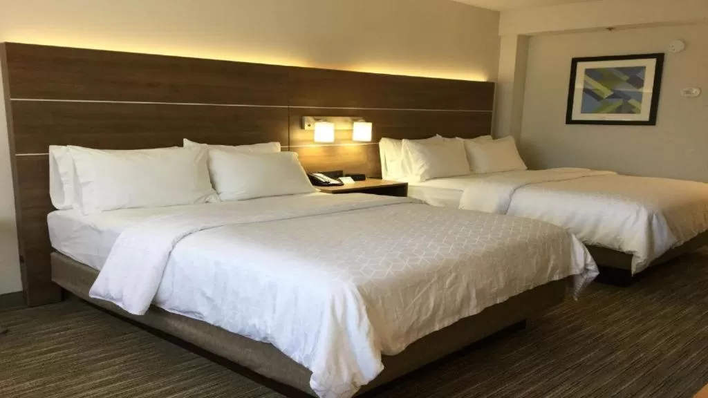 Standard Room with Two Queen Beds in Holiday Inn Express Easton by IHG