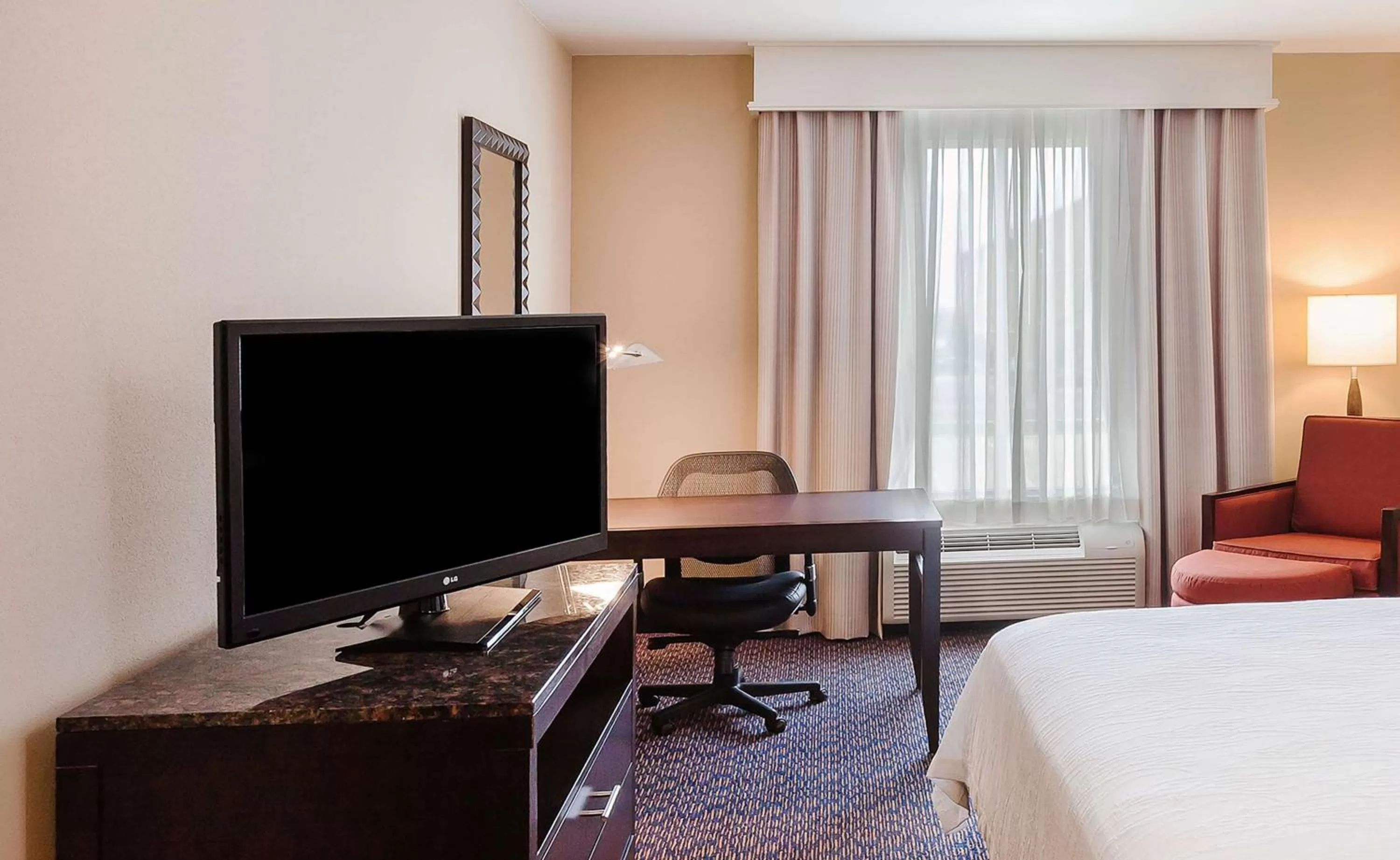 King Room - Mobility Access in Hilton Garden Inn Midland