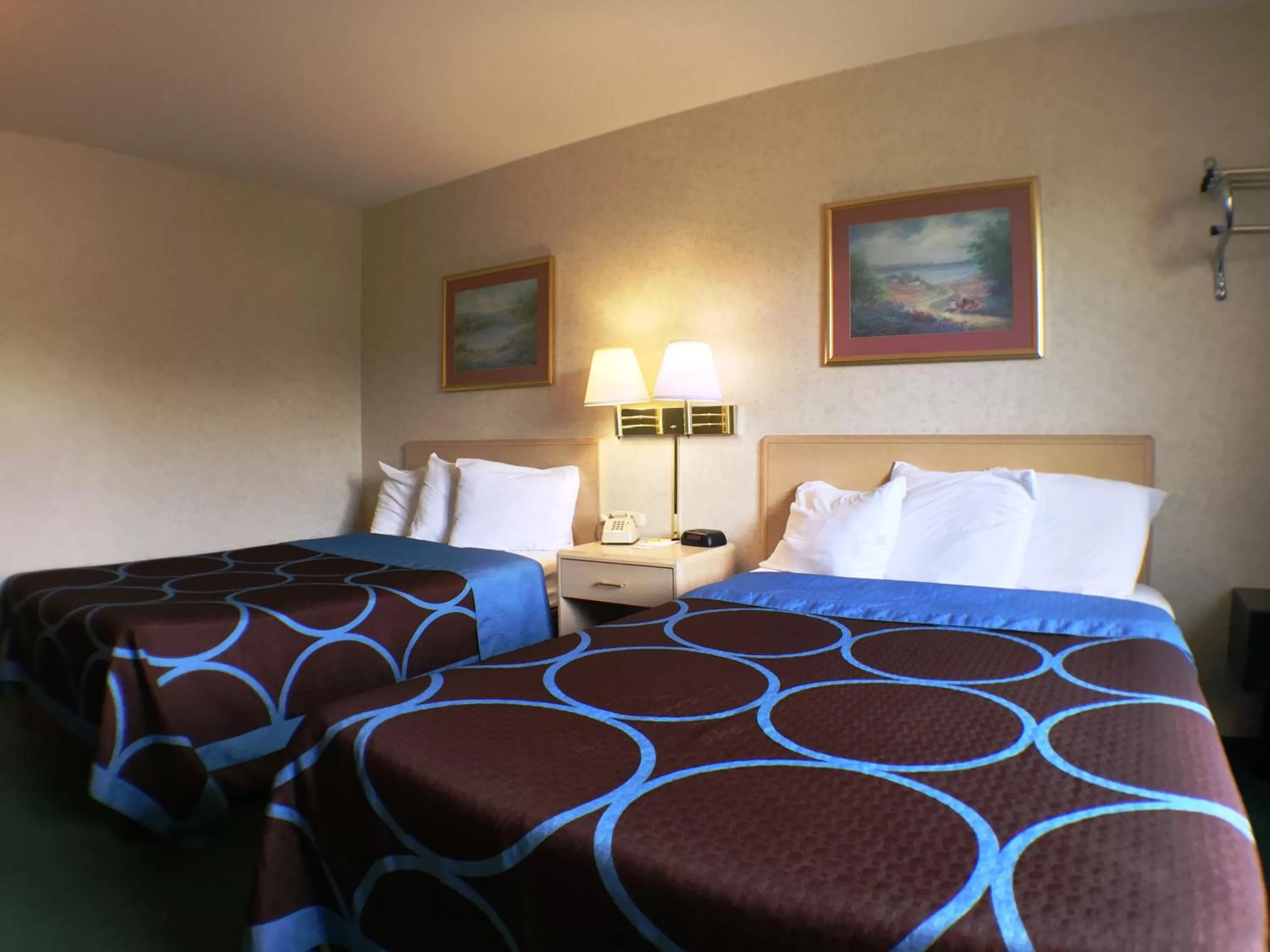 Double Room with Two Double Beds - Non-Smoking in Super 8 by Wyndham Canandaigua