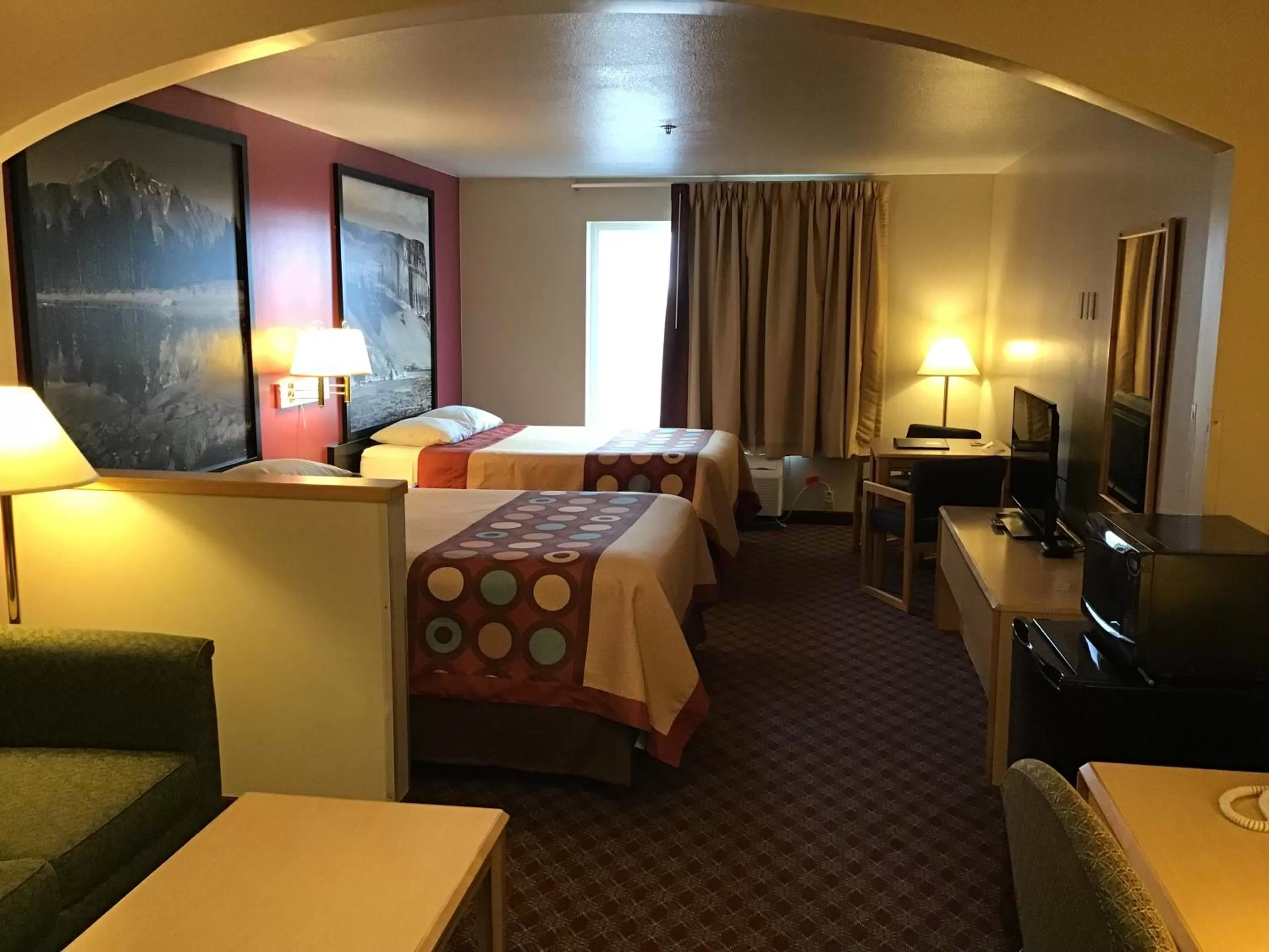 Studio Suite with Two Queen Beds - Non-Smoking in Super 8 by Wyndham Heyburn