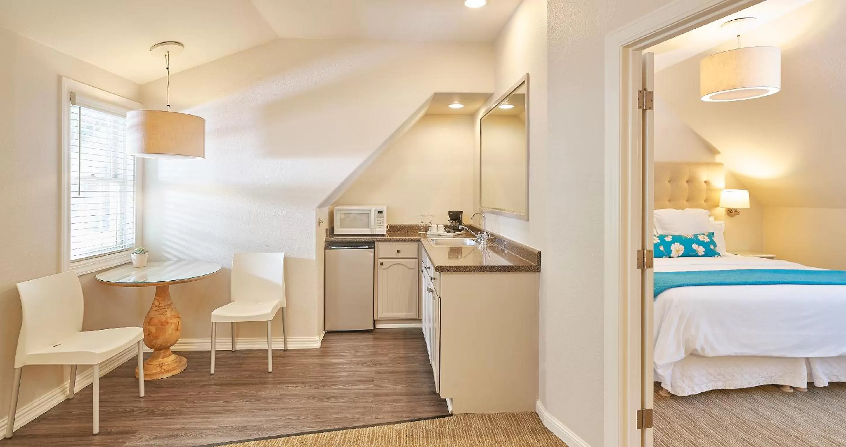 King Suite with Garden View in Lithia Springs Resort