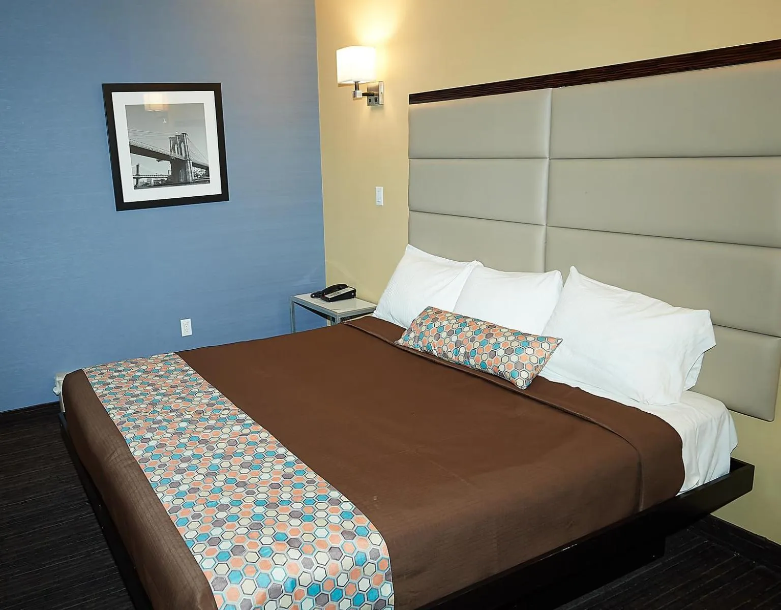 King Room in 7 Days Hotel