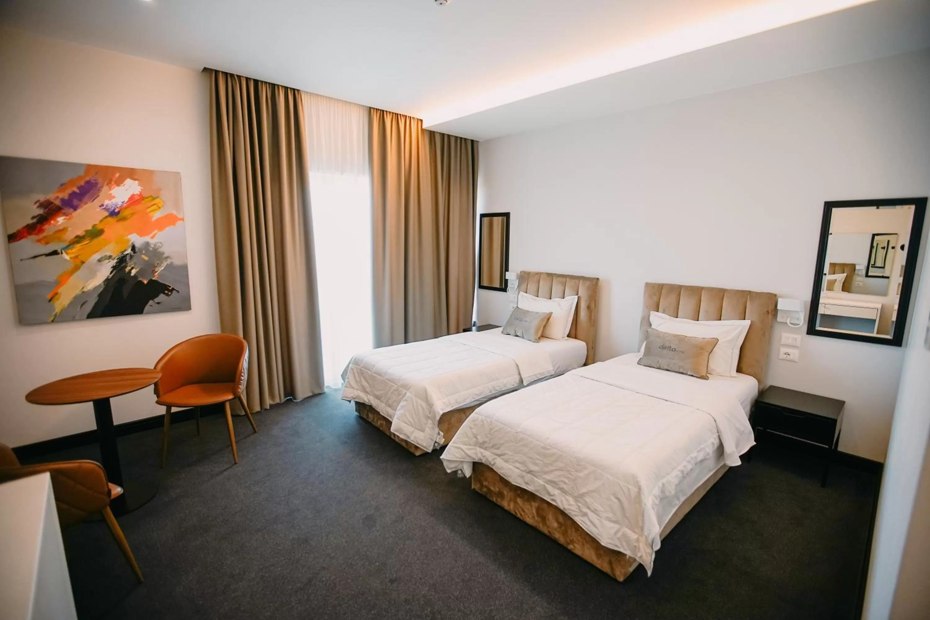 Standard Twin Room in Hotel Delta Premium