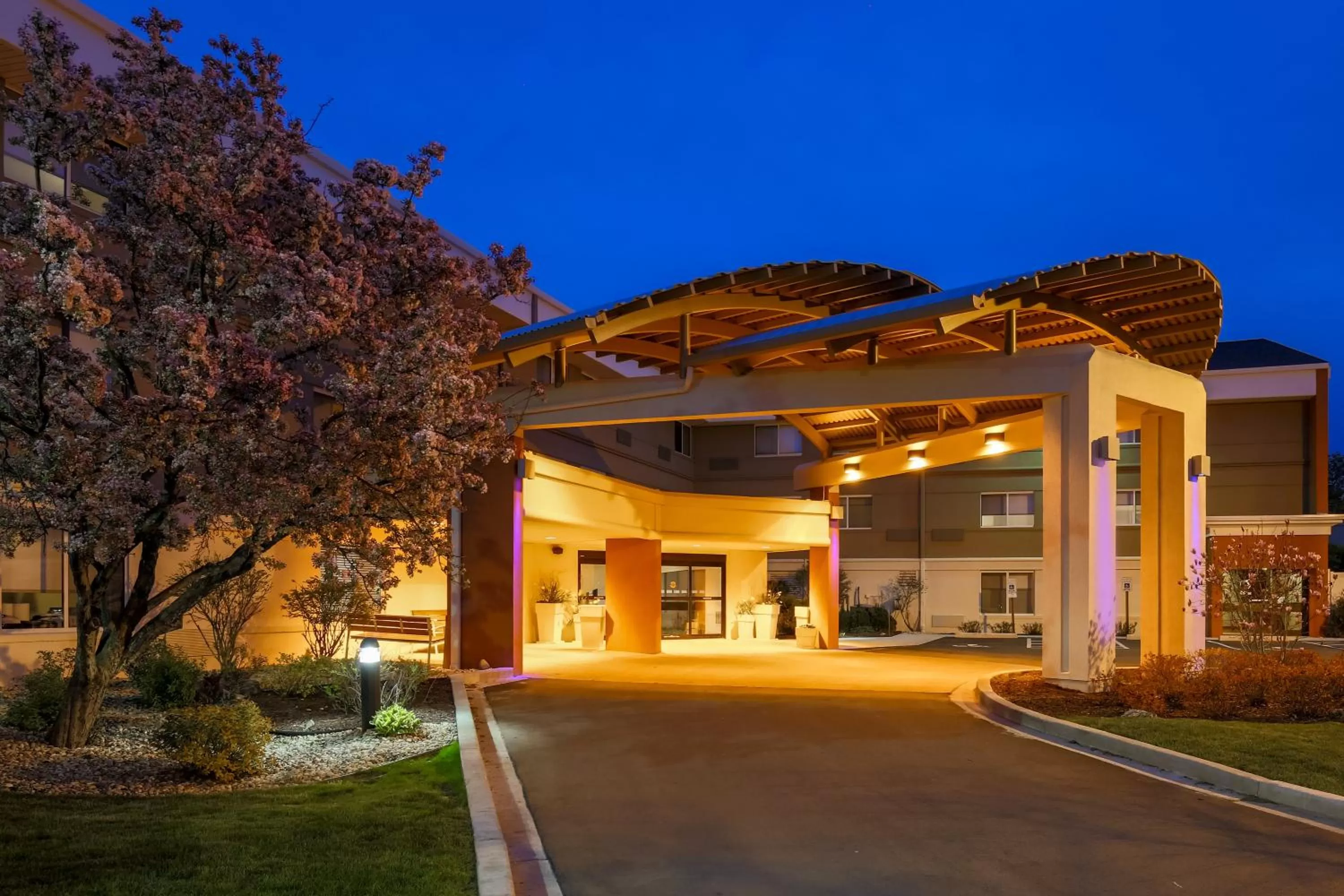 Holiday Inn Express Milwaukee - West Medical Center by IHG