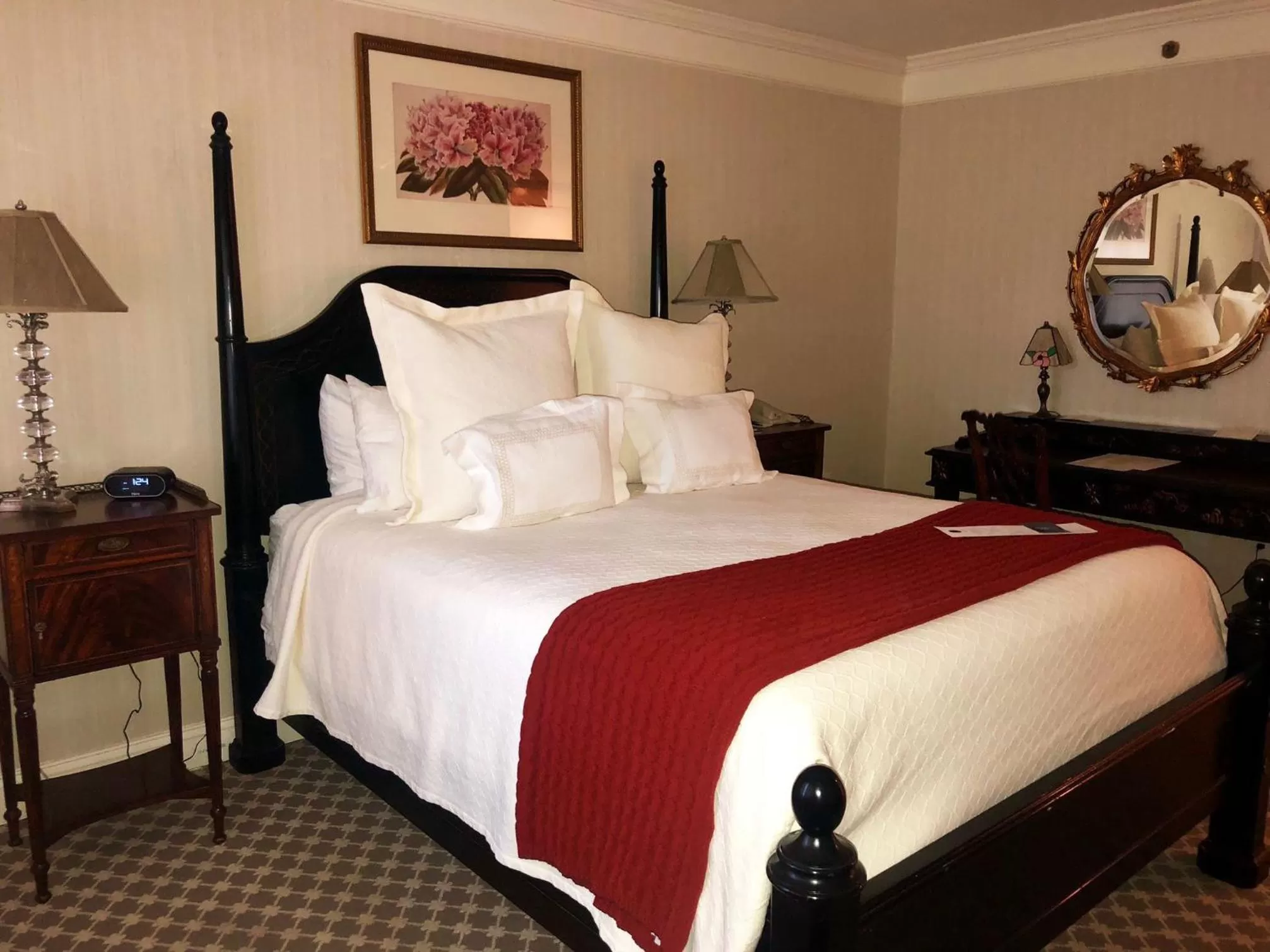 Deluxe King Room in Saybrook Point Resort & Marina