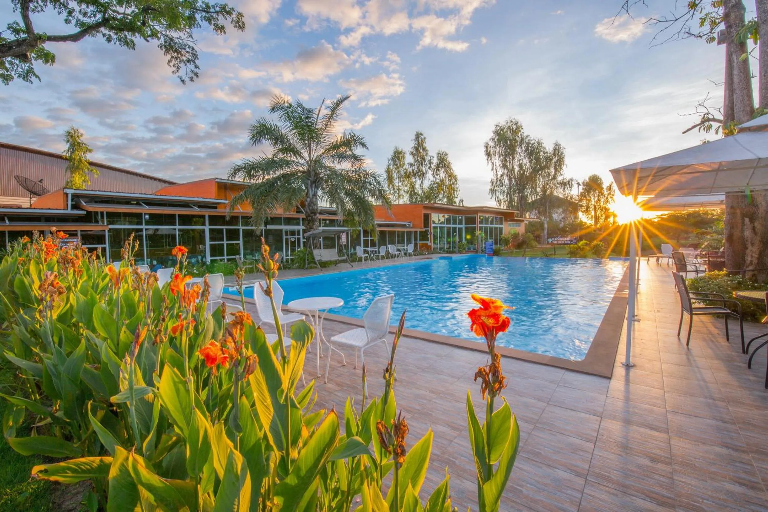 Baan Suan Khun Ta and Golf Resort