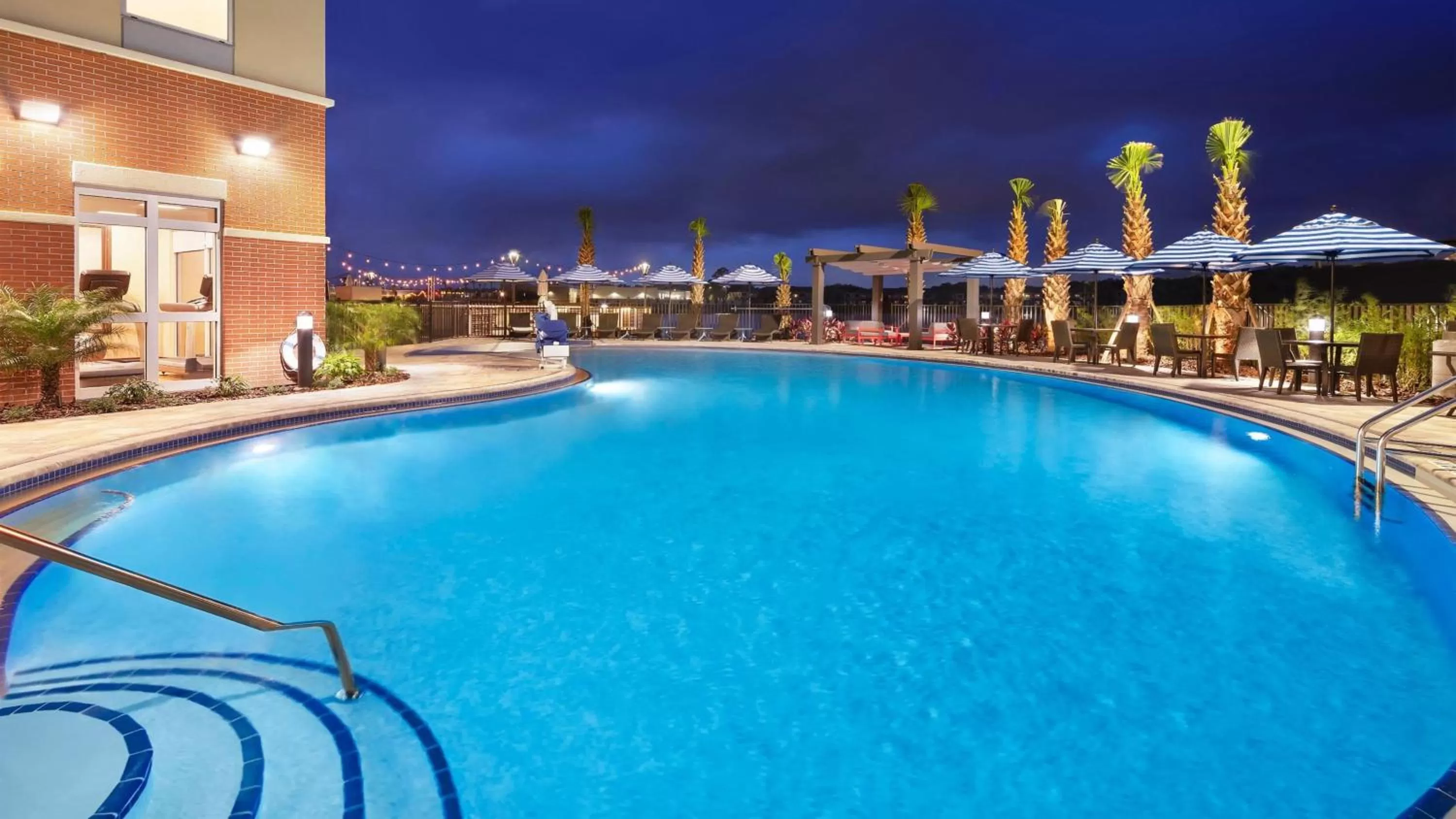 Swimming pool in Hyatt Place Jacksonville St. Johns Town Center
