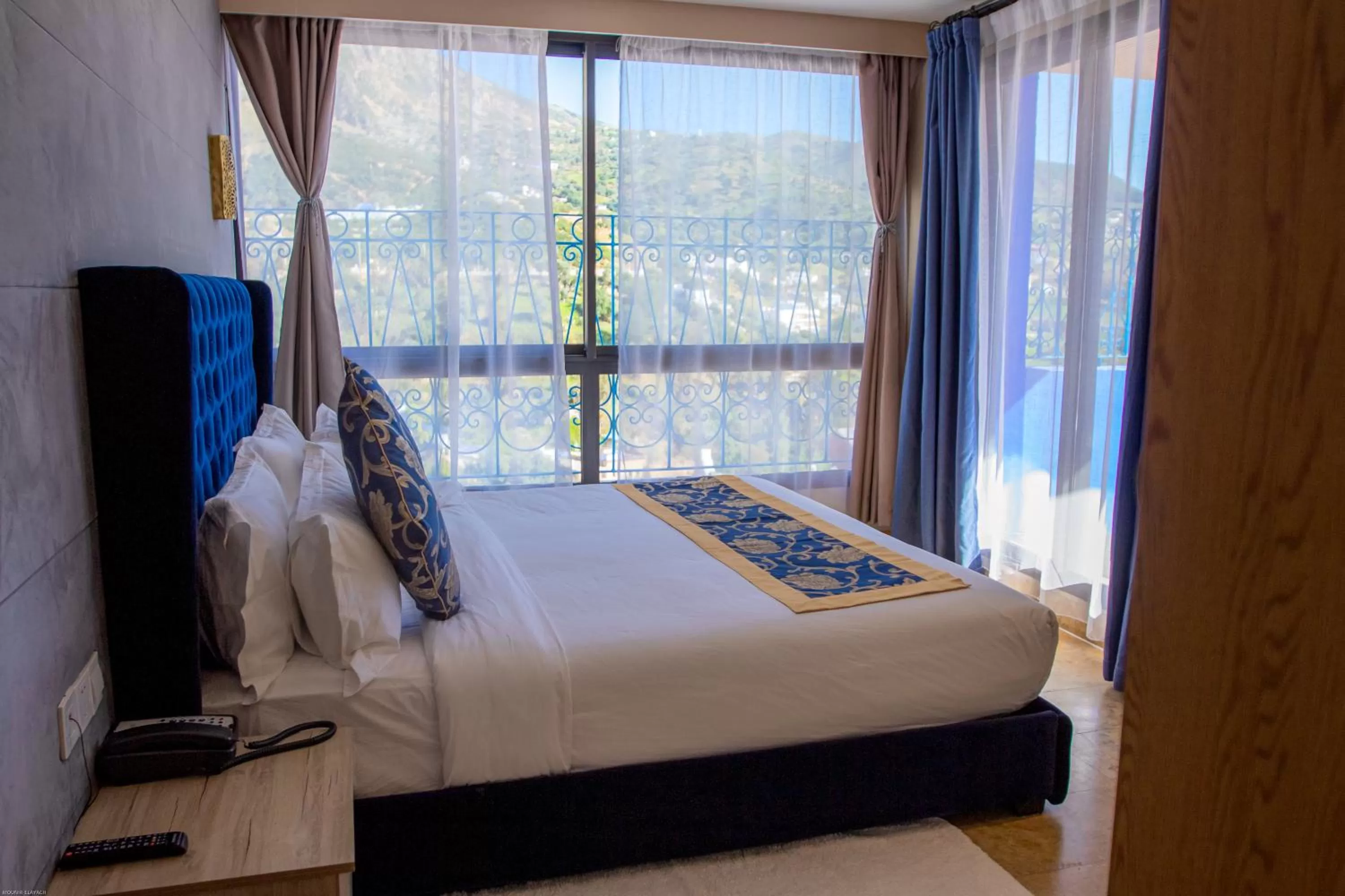 Property building, Bed in VANCII Hotel