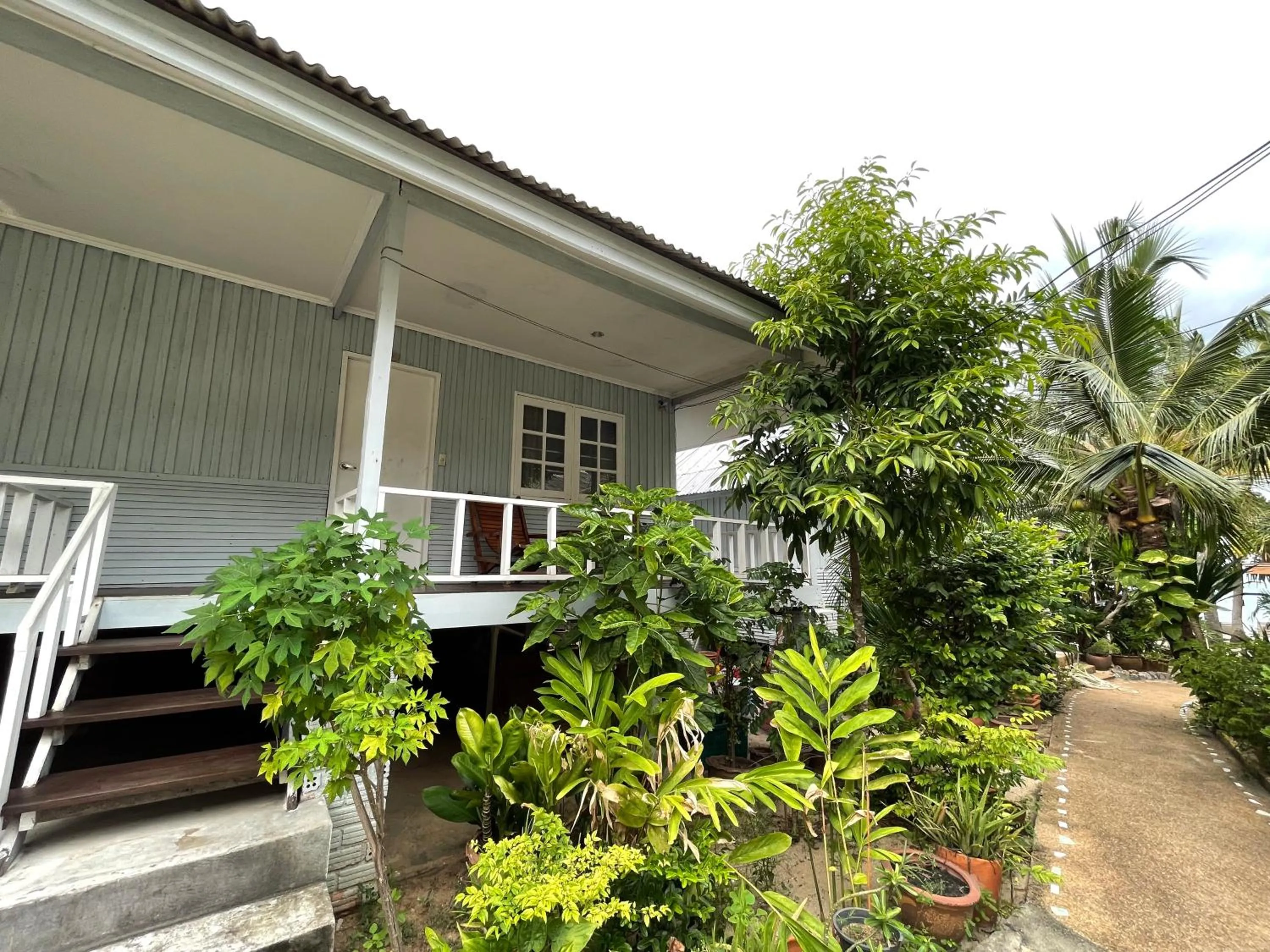 Deluxe Bungalow with Garden View in Utopia Resort