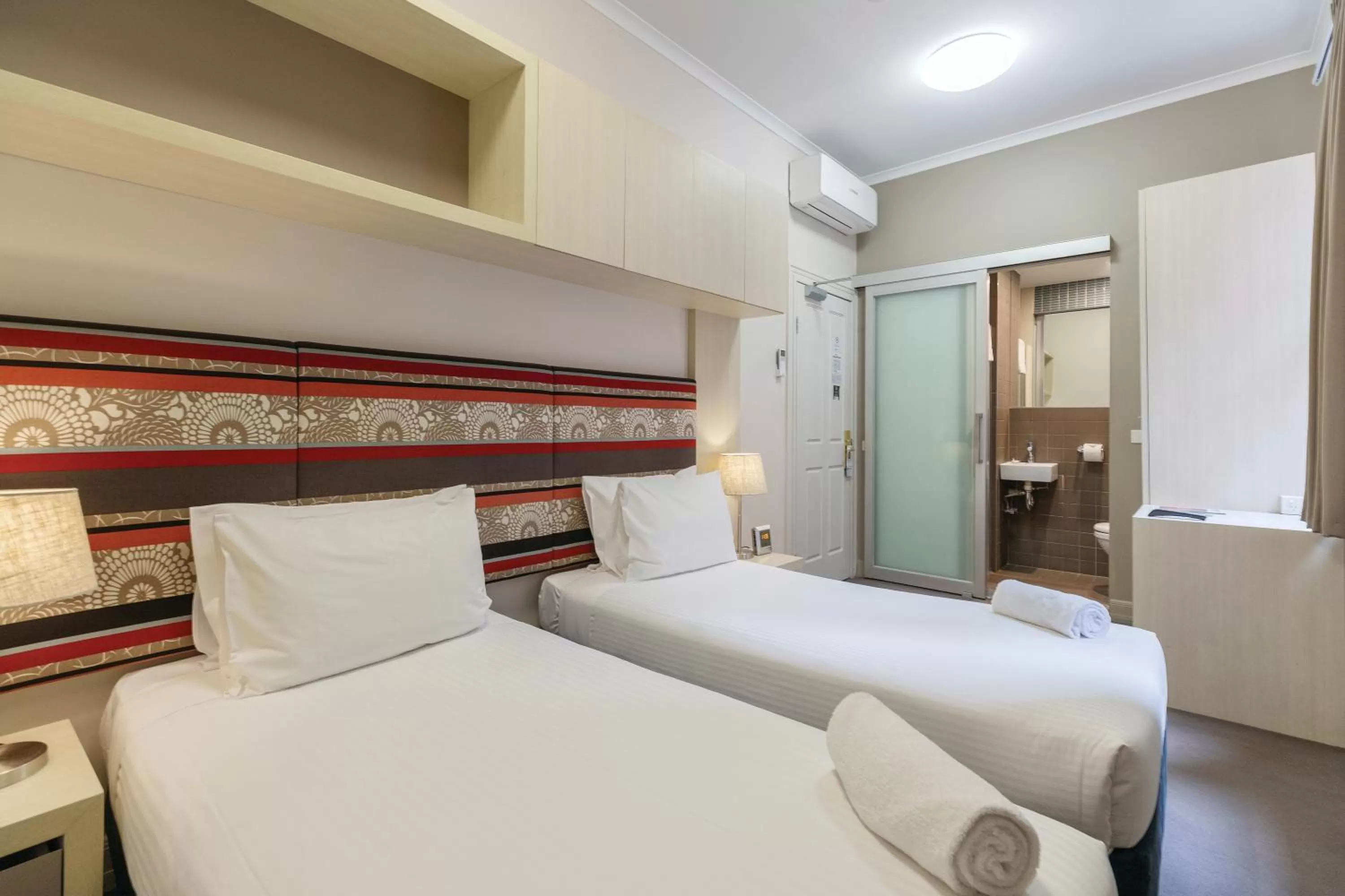 Standard Twin Room in Best Western Melbourne City