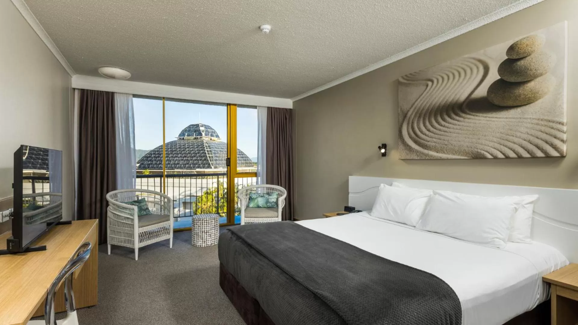 Superior King Balcony Room in Pacific Hotel Cairns