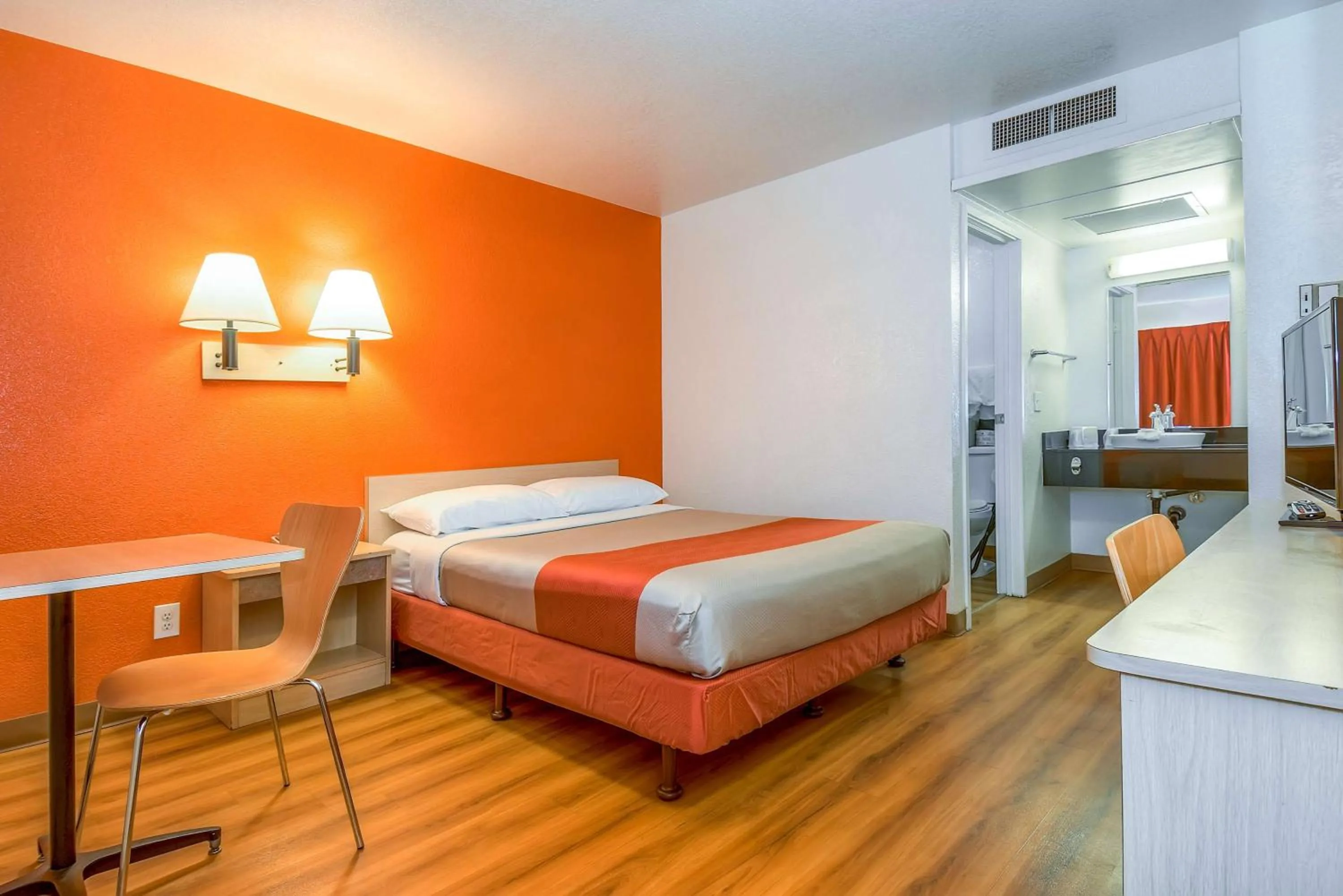 Double Room - Disability Access in Motel 6-Corona, CA