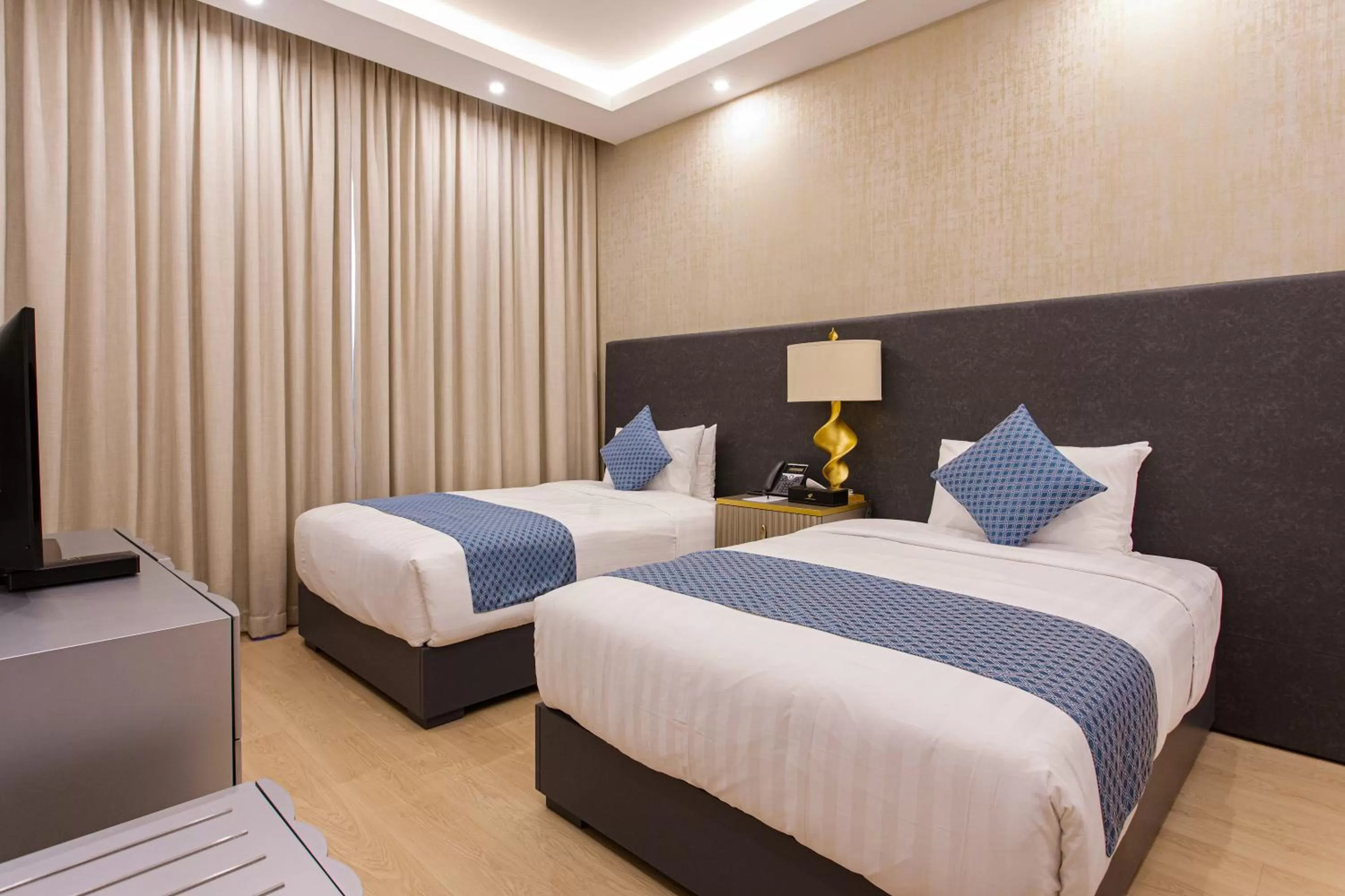 Deluxe Twin Room in Sarwat Park Hotel Riyadh-Diplomatic Quarter فندق سروات بارك الرياض-حي السفارات