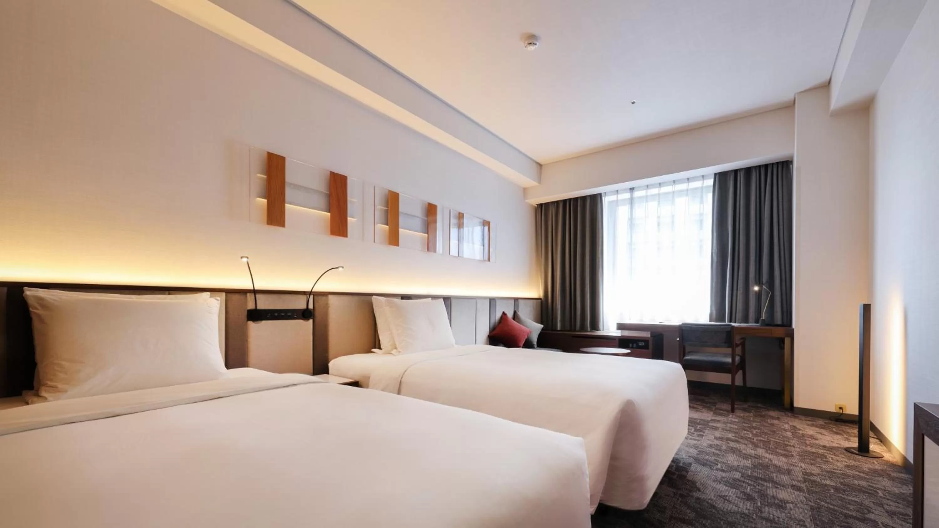 Premium Twin Room - single occupancy - High Floor/Non-Smoking in ANA Holiday Inn Sendai by IHG