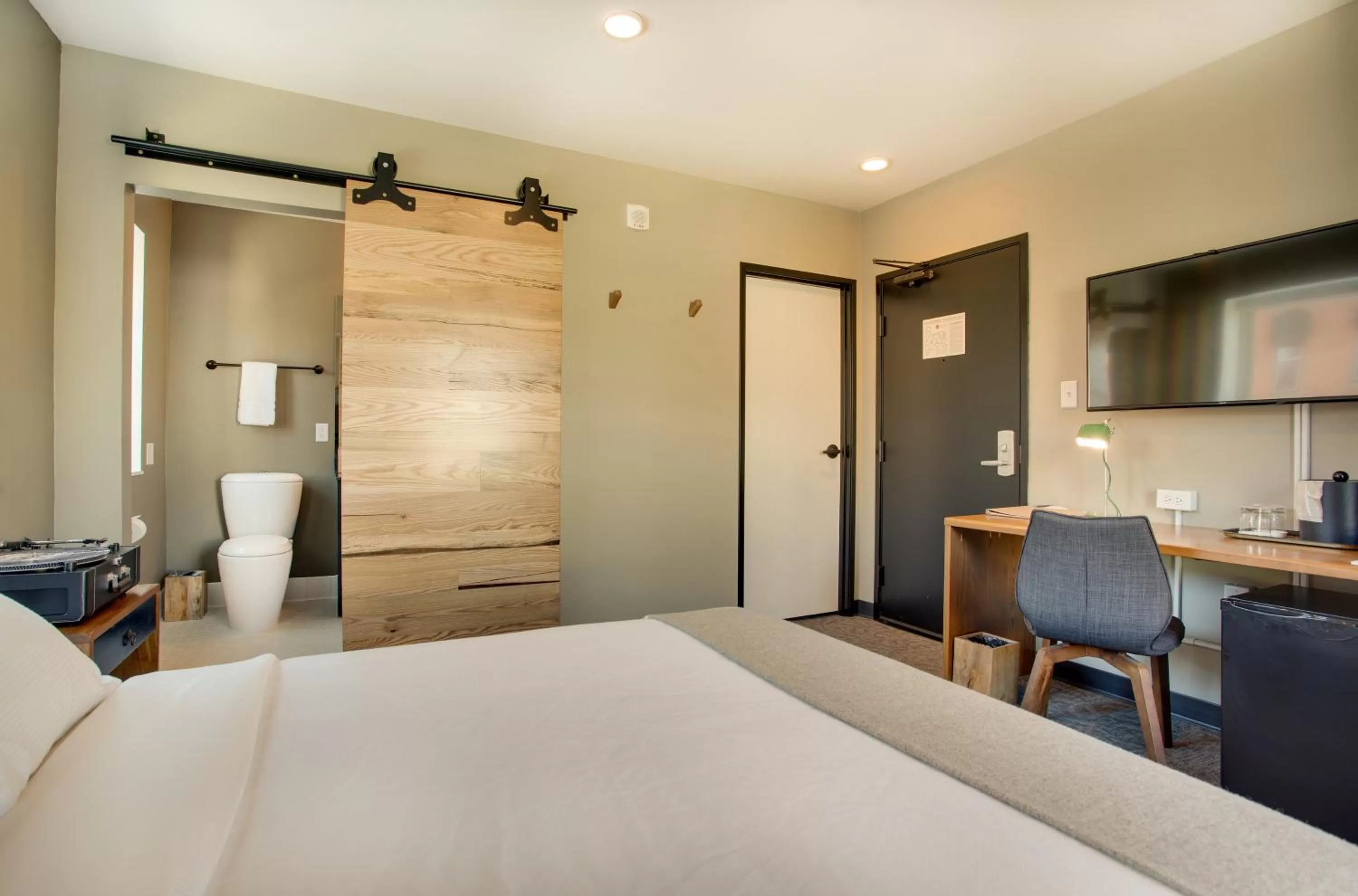 Queen Studio in The Oxbow Hotel