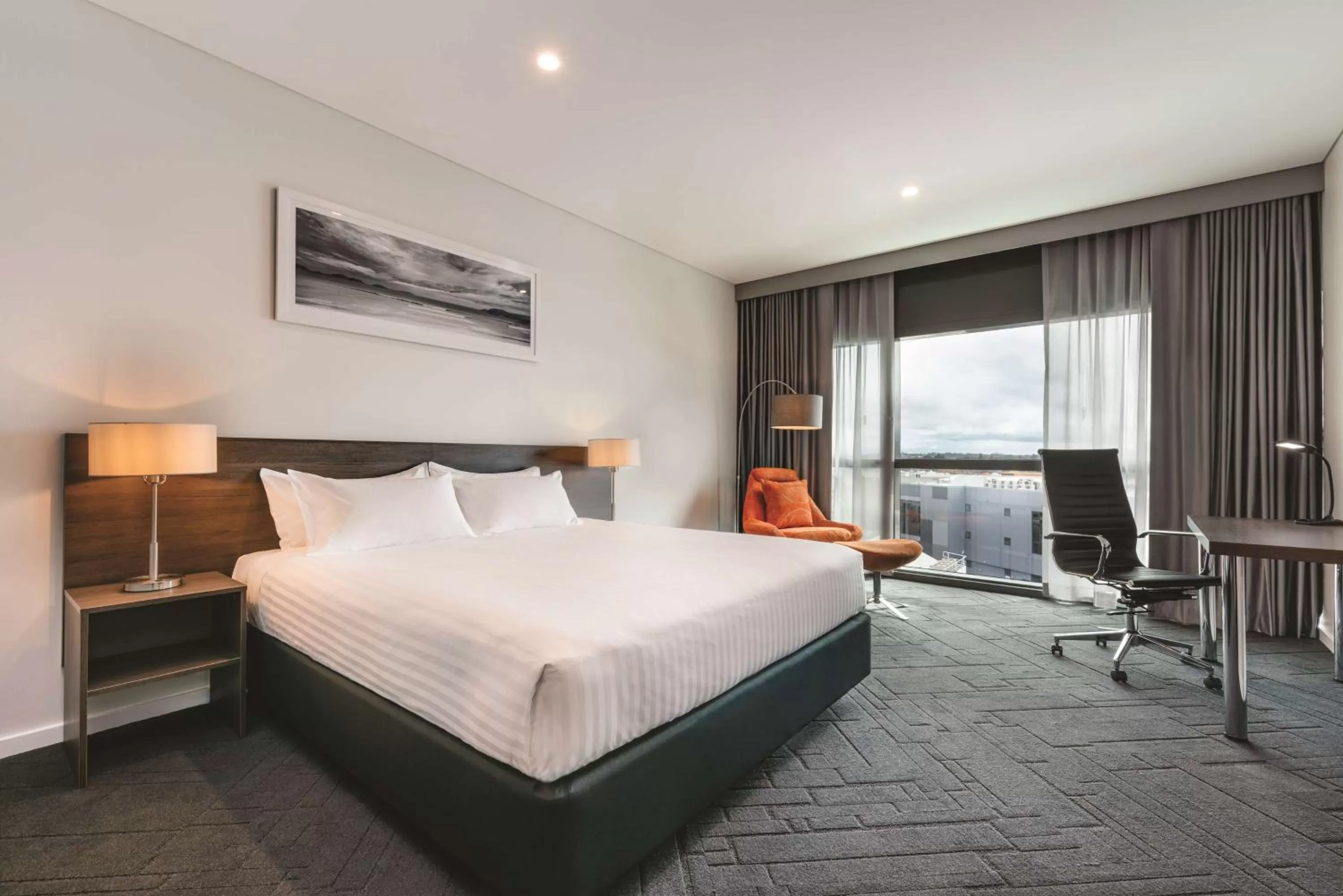 Deluxe King Room in Vibe Hotel Subiaco Perth