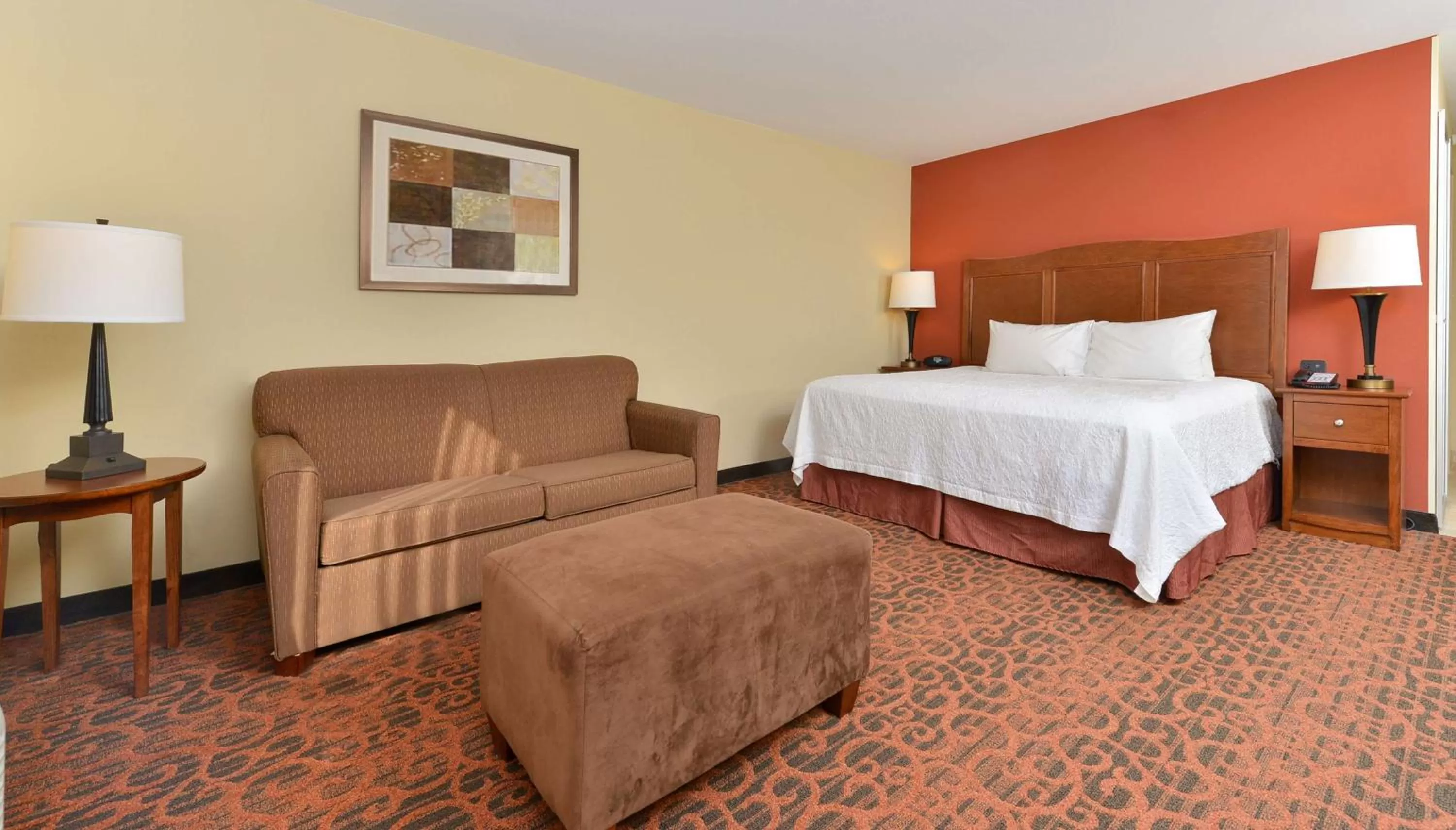 King Studio Suite with Sofa Bed - Non-Smoking in Hampton Inn Muscatine