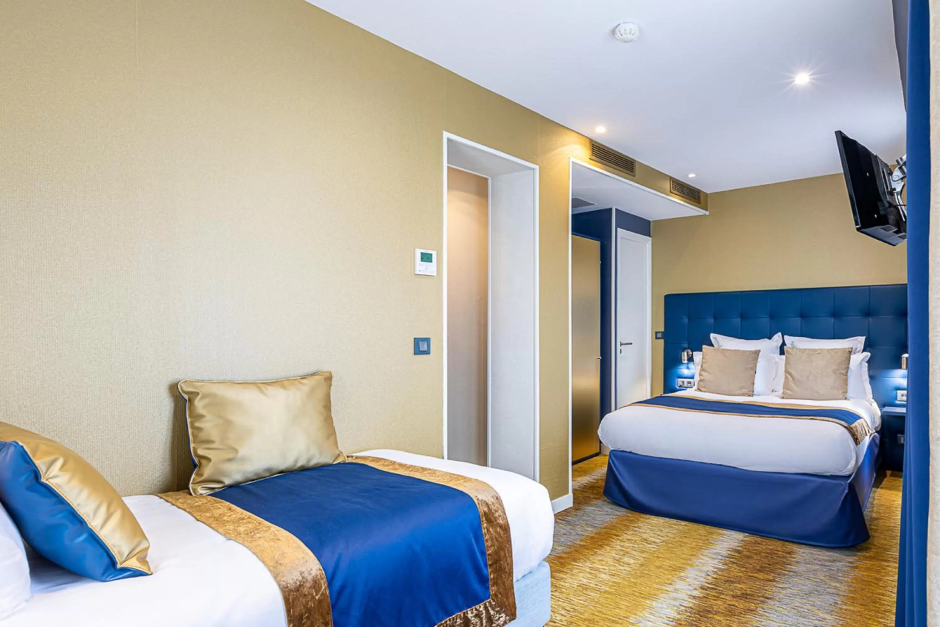 Superior Triple Room in Trianon Gare de Lyon