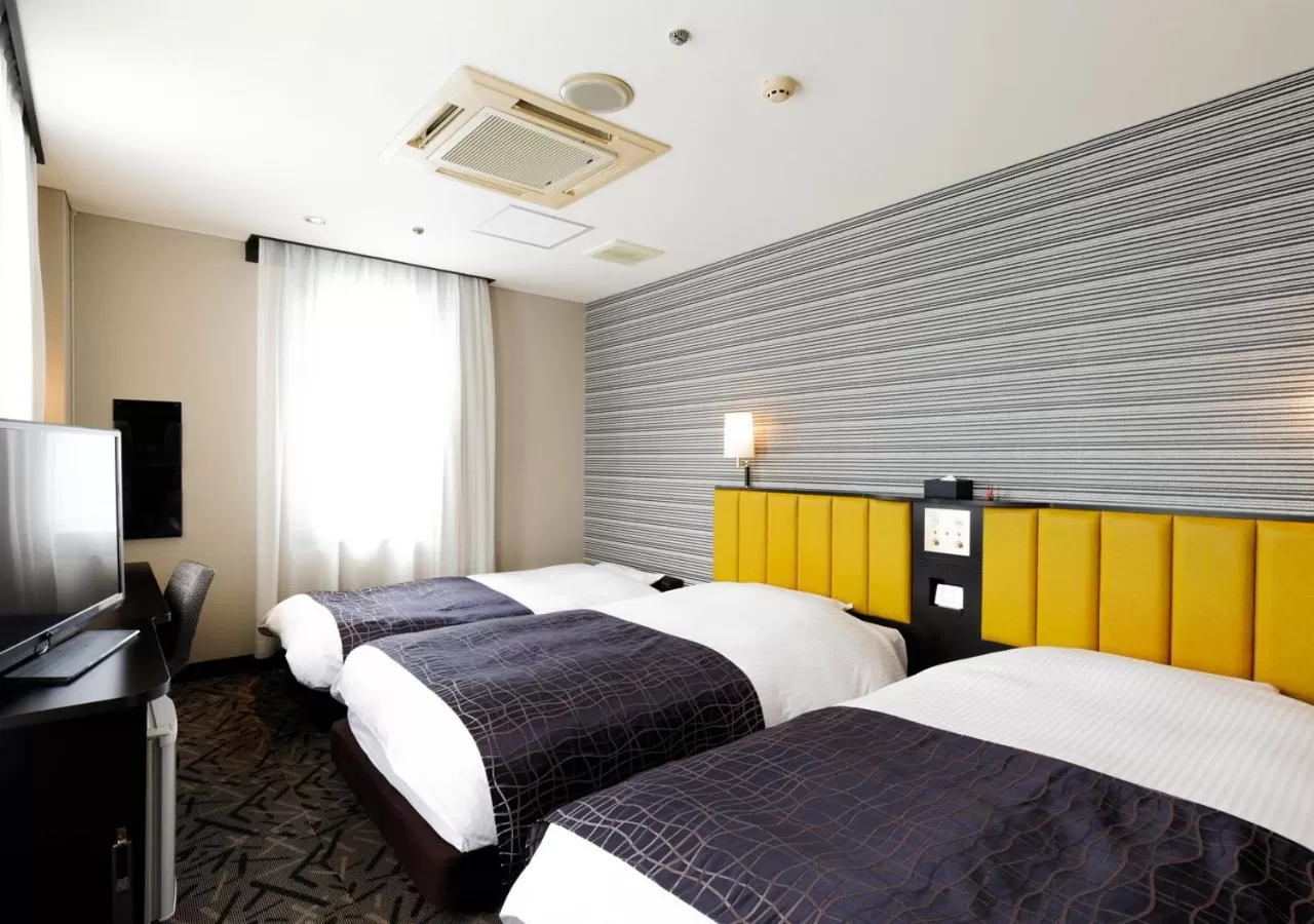 Twin Room with Sofa Bed - single occupancy - Smoking in APA Hotel Fukuoka Yukuhashi Ekimae