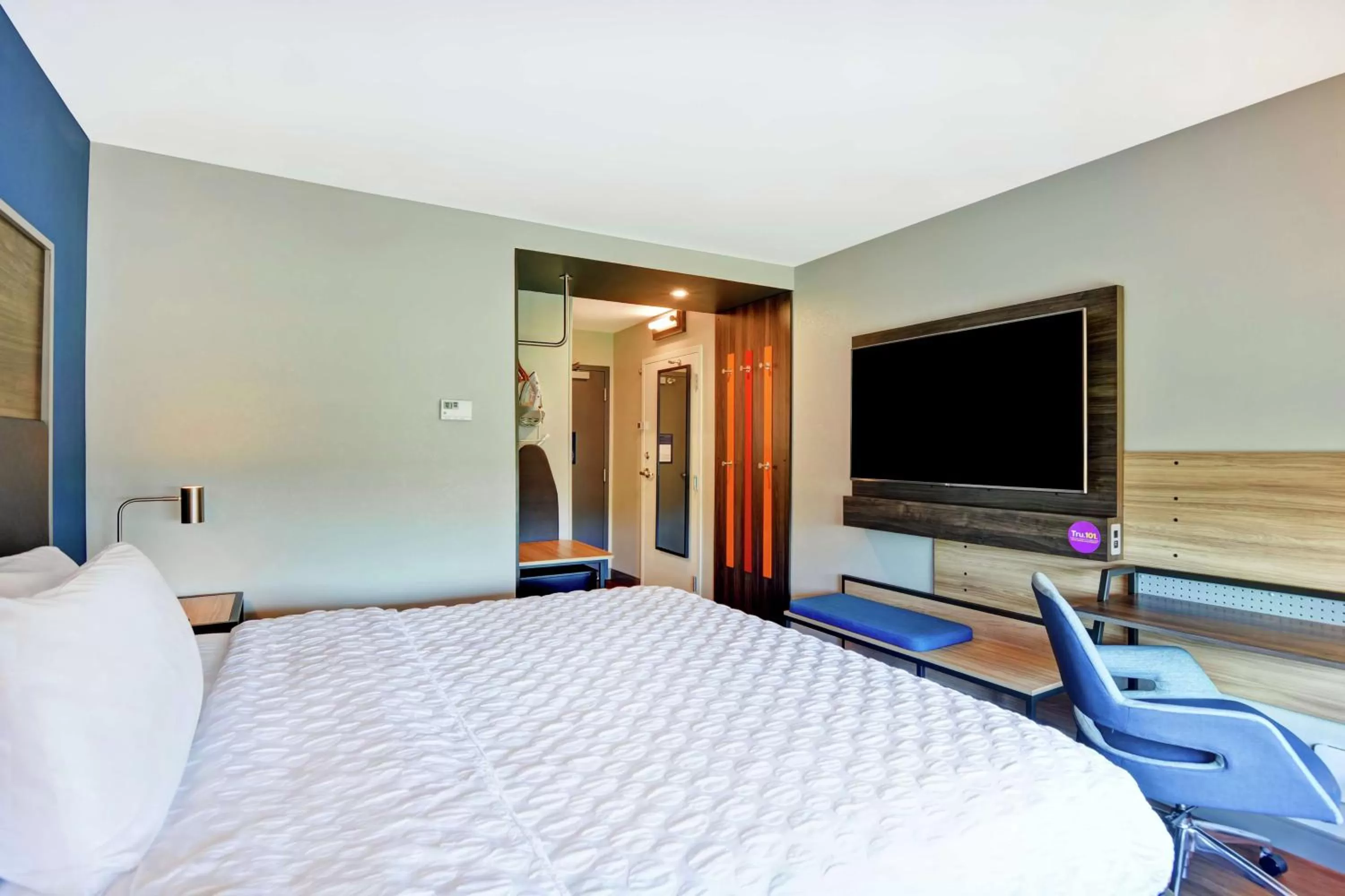 King Room in Tru By Hilton Middletown