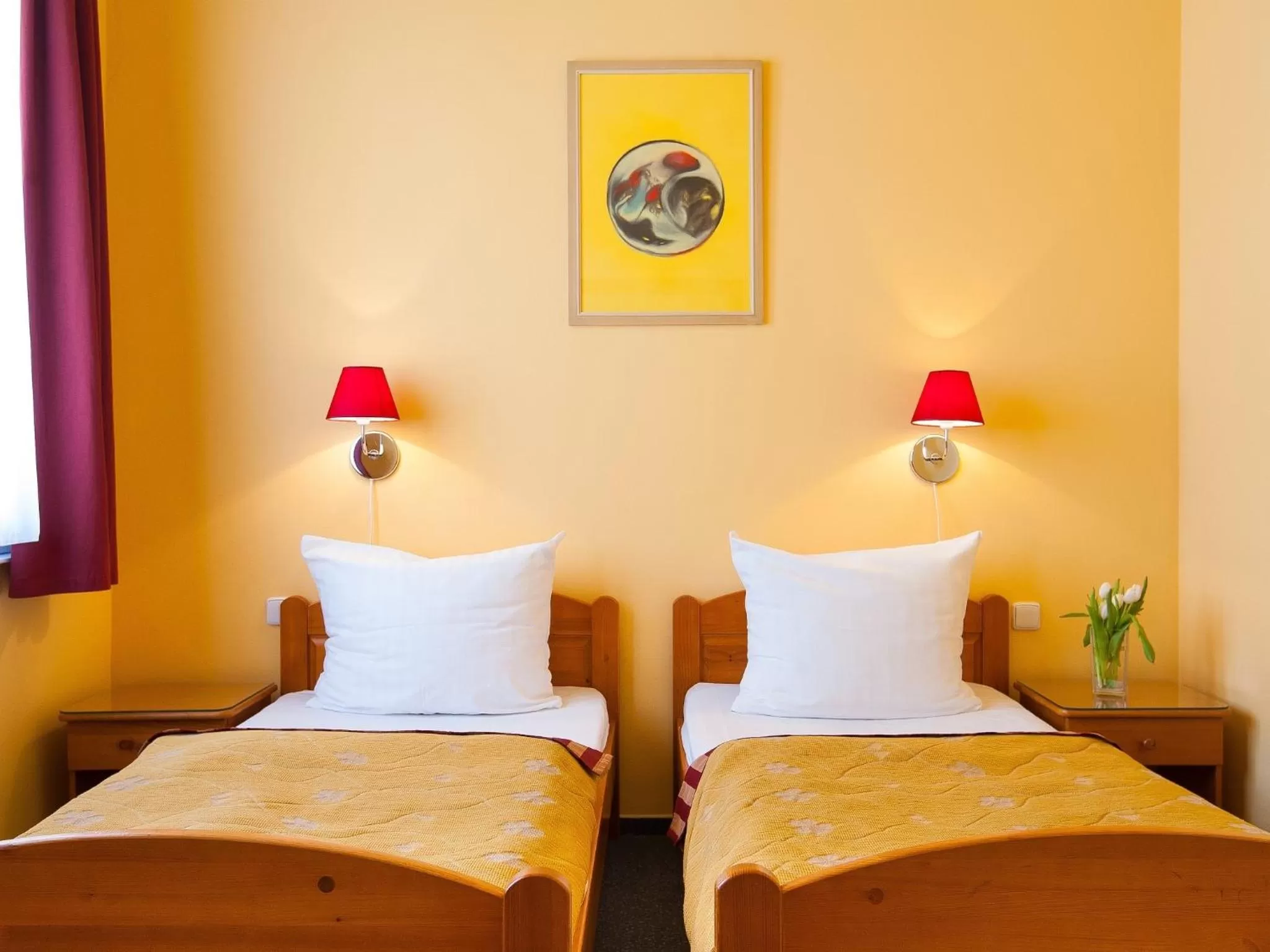 Double or Twin Room in Cloister Inn Hotel