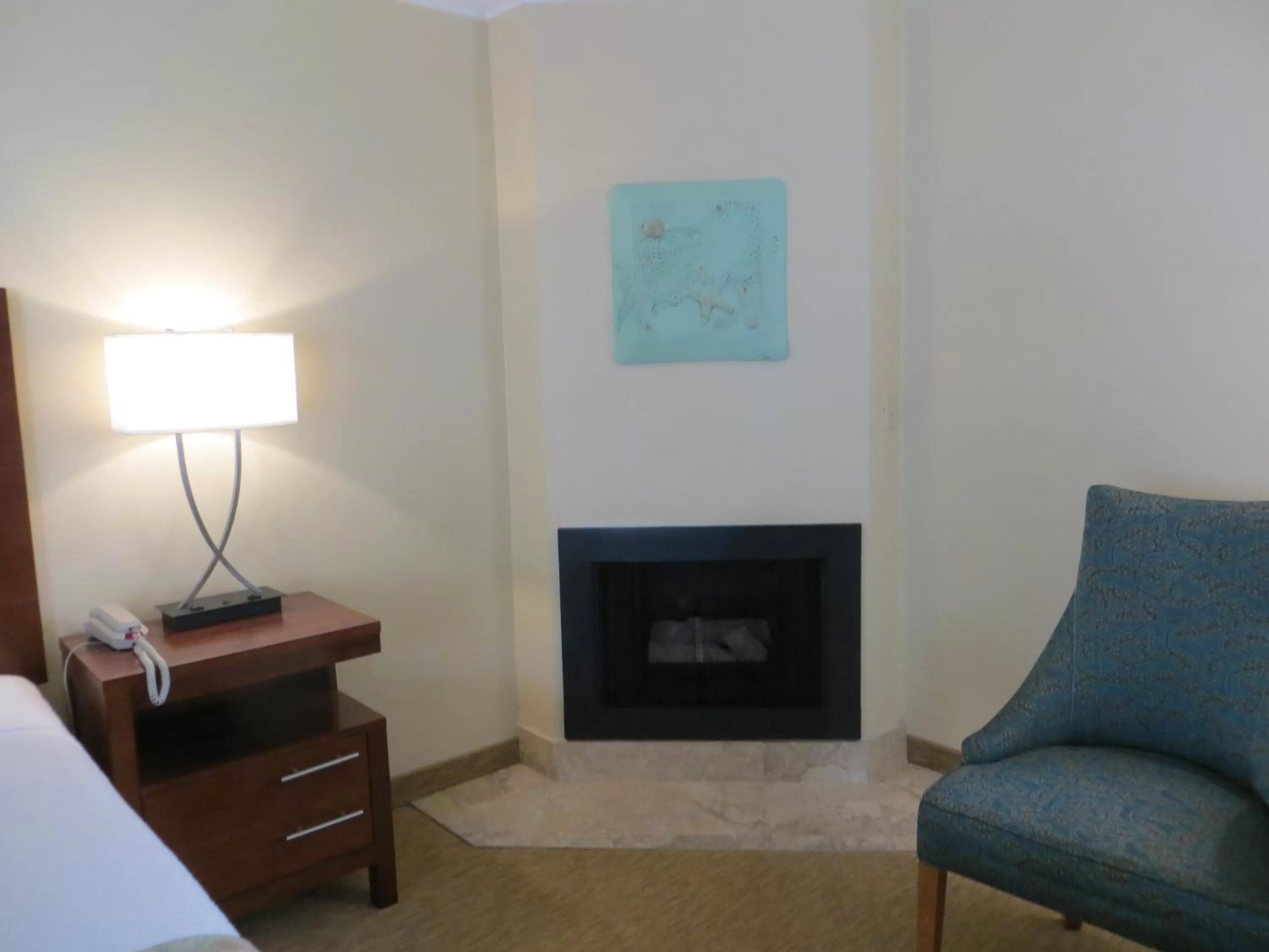 Deluxe King Room with Ocean View and Fireplace in Carmel Bay View Inn