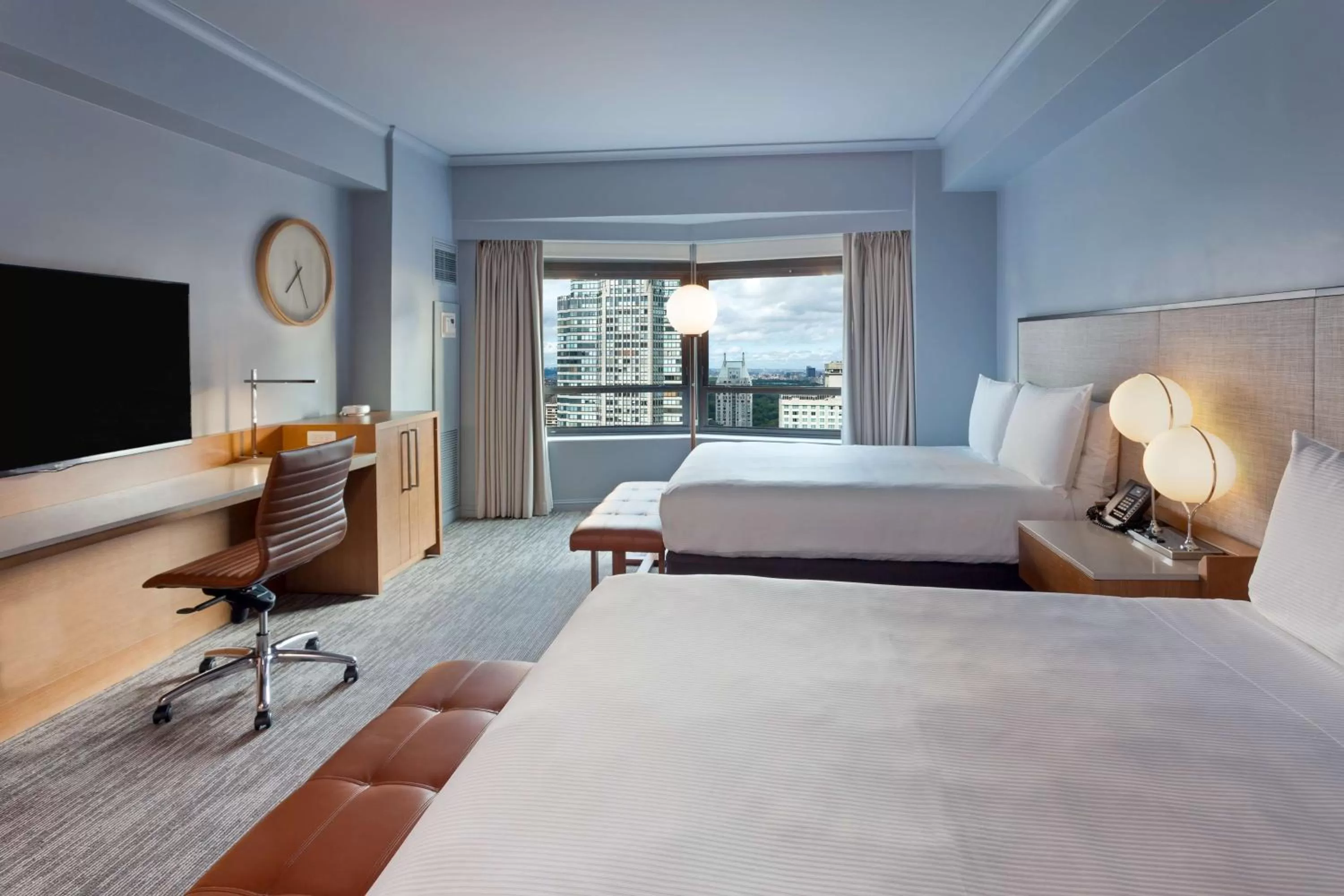 Skyline Room 2 Doubles/Hearing Accessible in New York Hilton Midtown