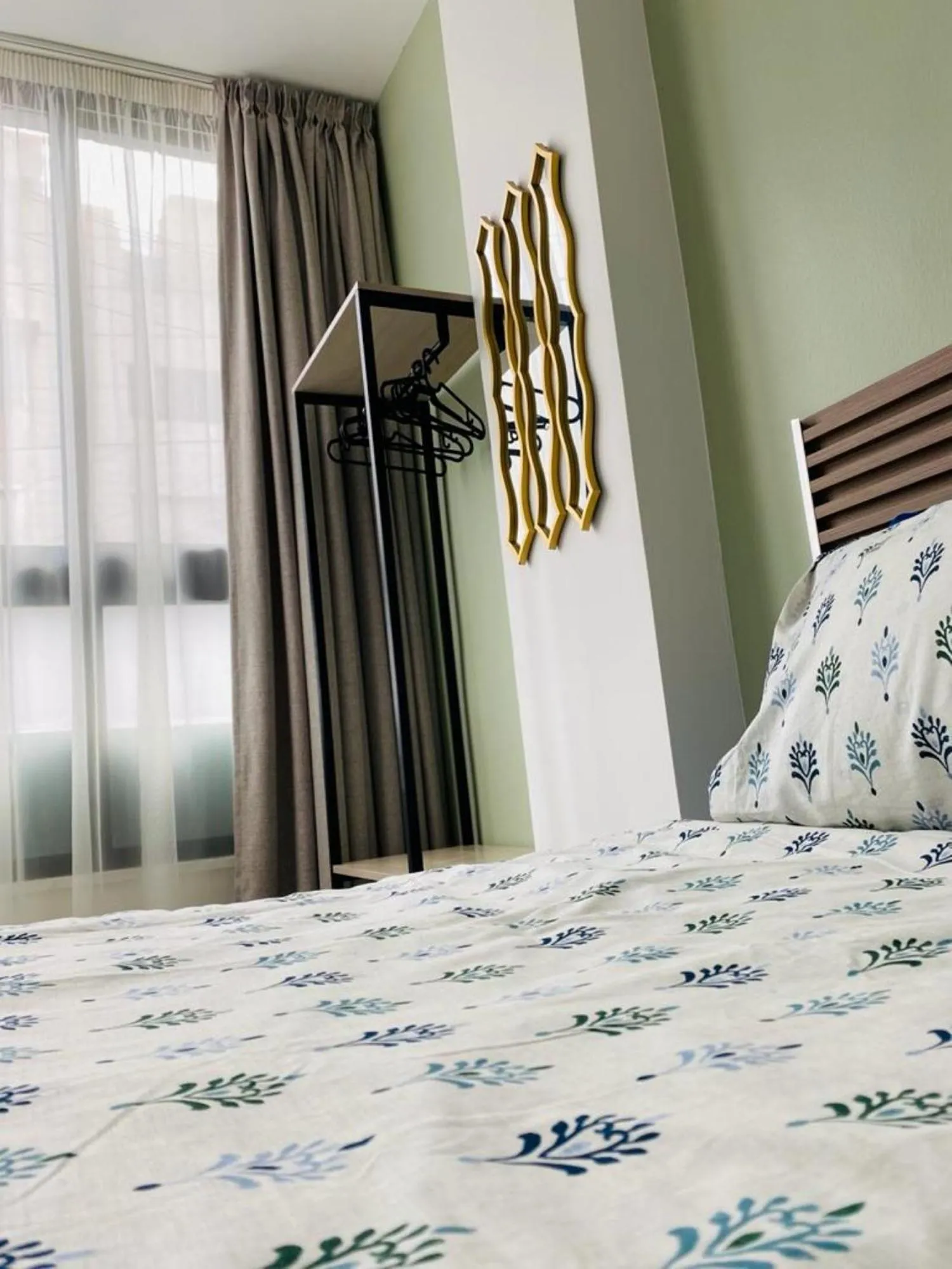 Single Room with Private Bathroom in Arabesque Hotel